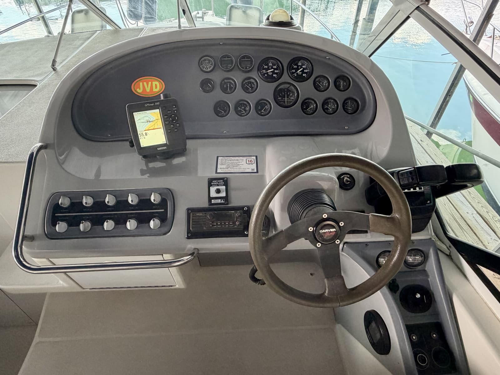 1996 Carver 310 Mid Cabin Express - Photo 44