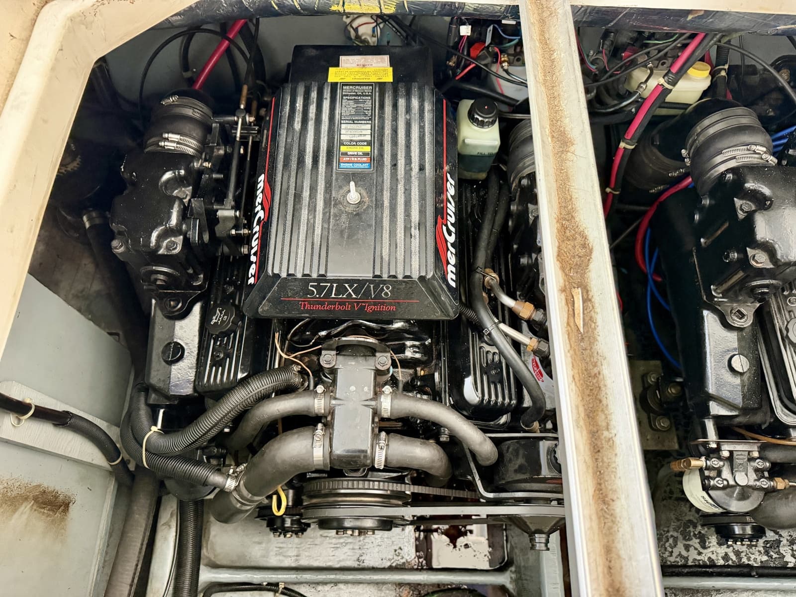1996 Carver 310 Mid Cabin Express - Photo 111