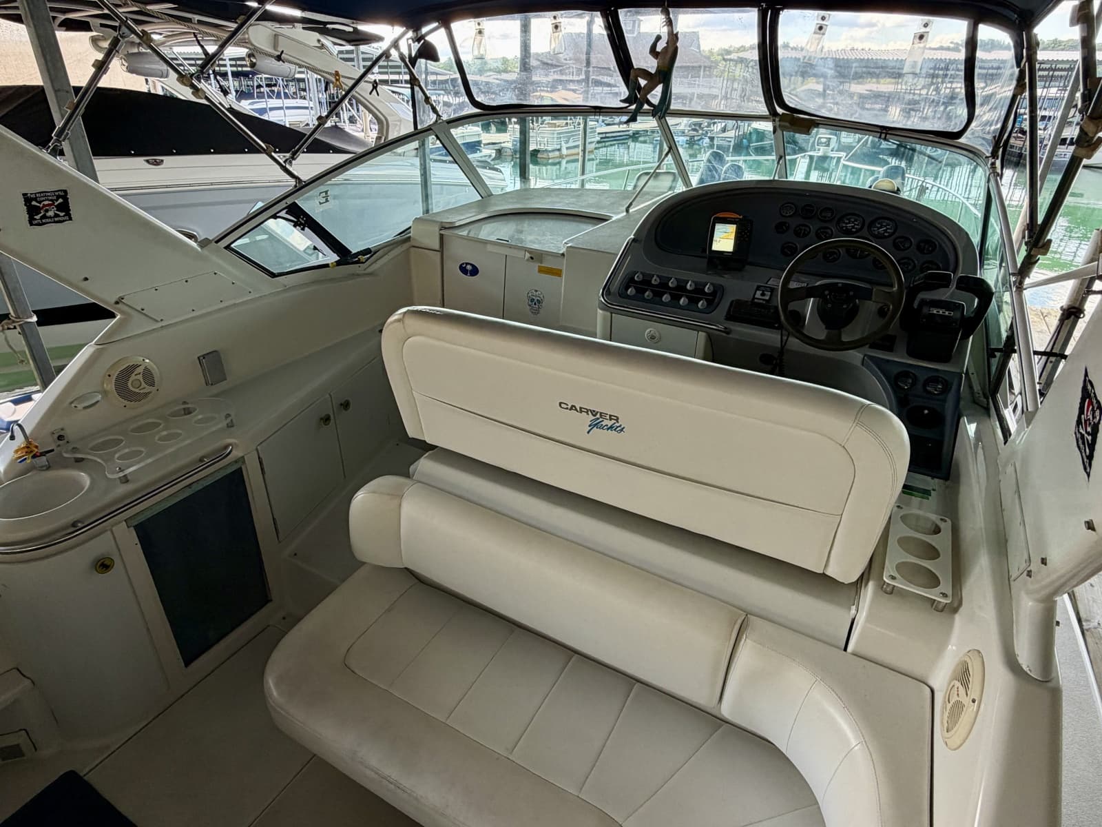 1996 Carver 310 Mid Cabin Express - Photo 61