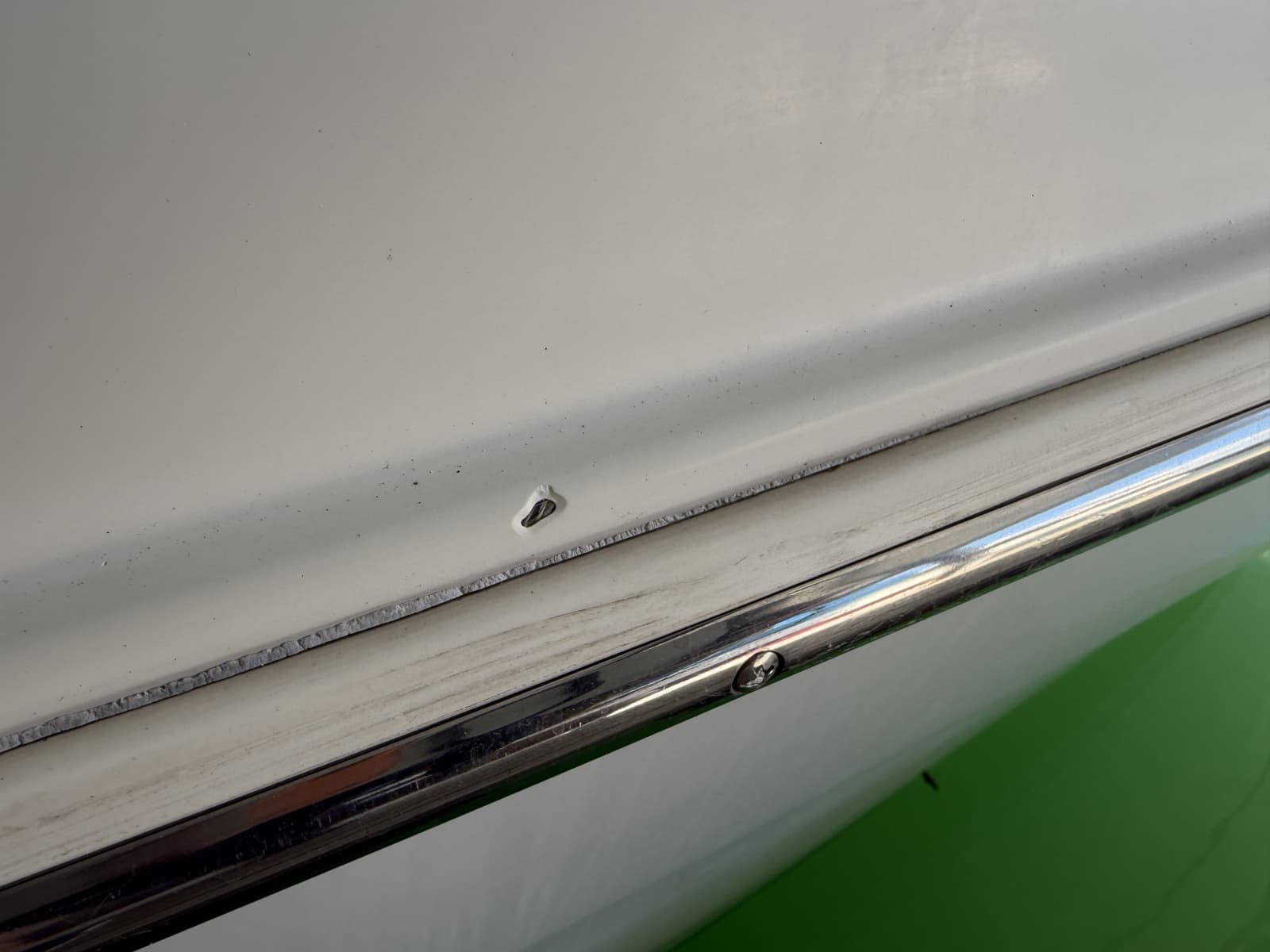 1996 Carver 310 Mid Cabin Express - Photo 160