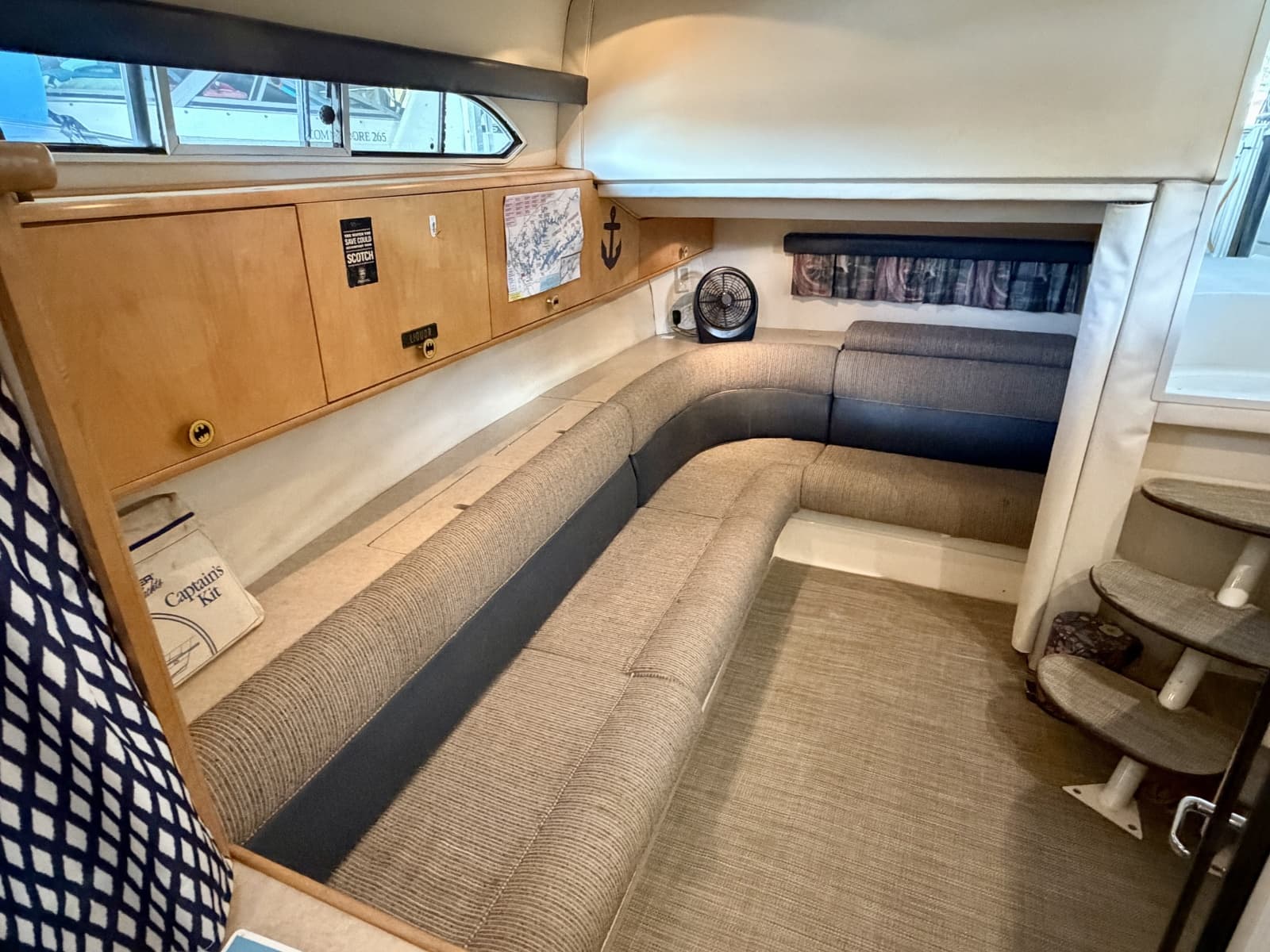 1996 Carver 310 Mid Cabin Express - Photo 88