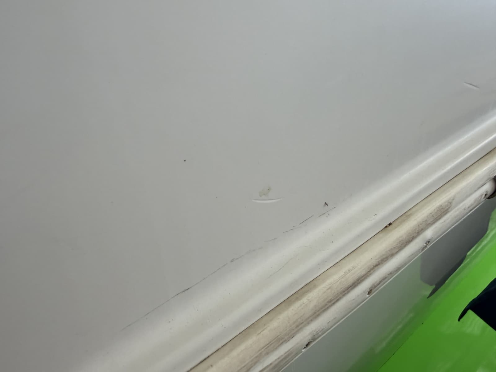 1996 Carver 310 Mid Cabin Express - Photo 146