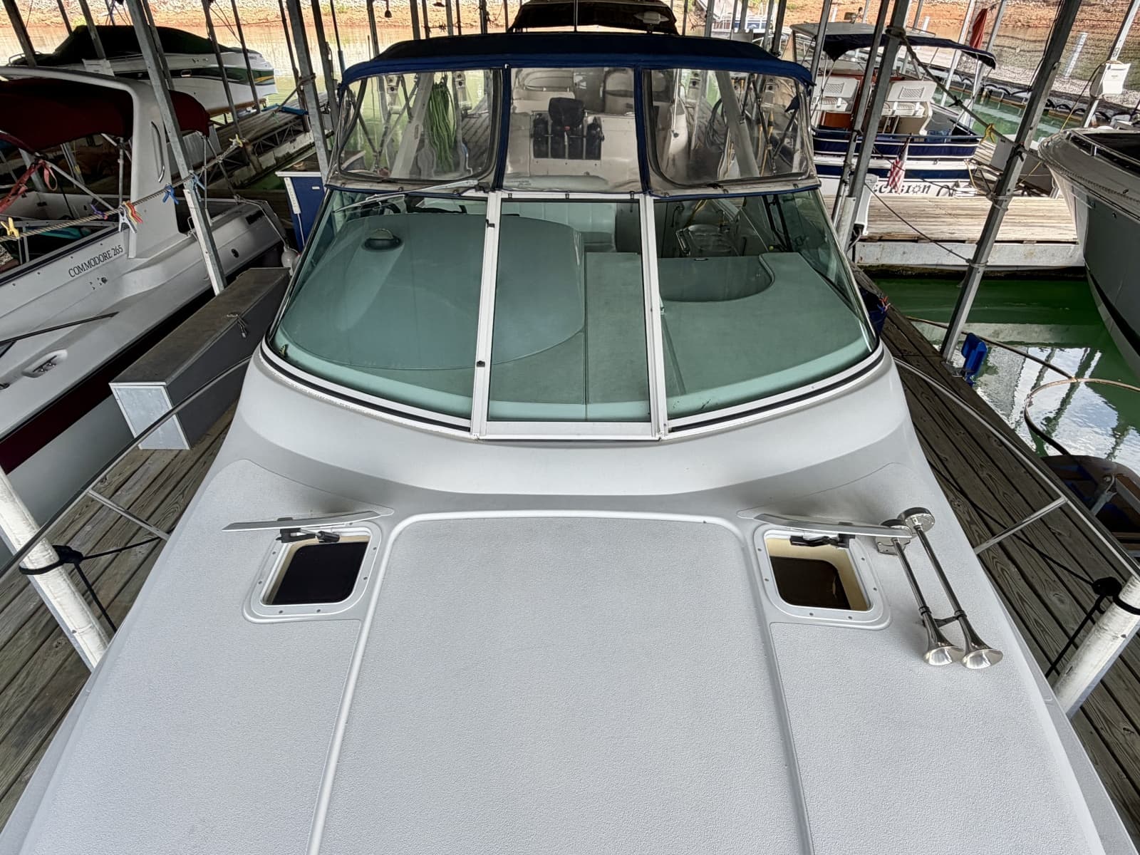 1996 Carver 310 Mid Cabin Express - Photo 58