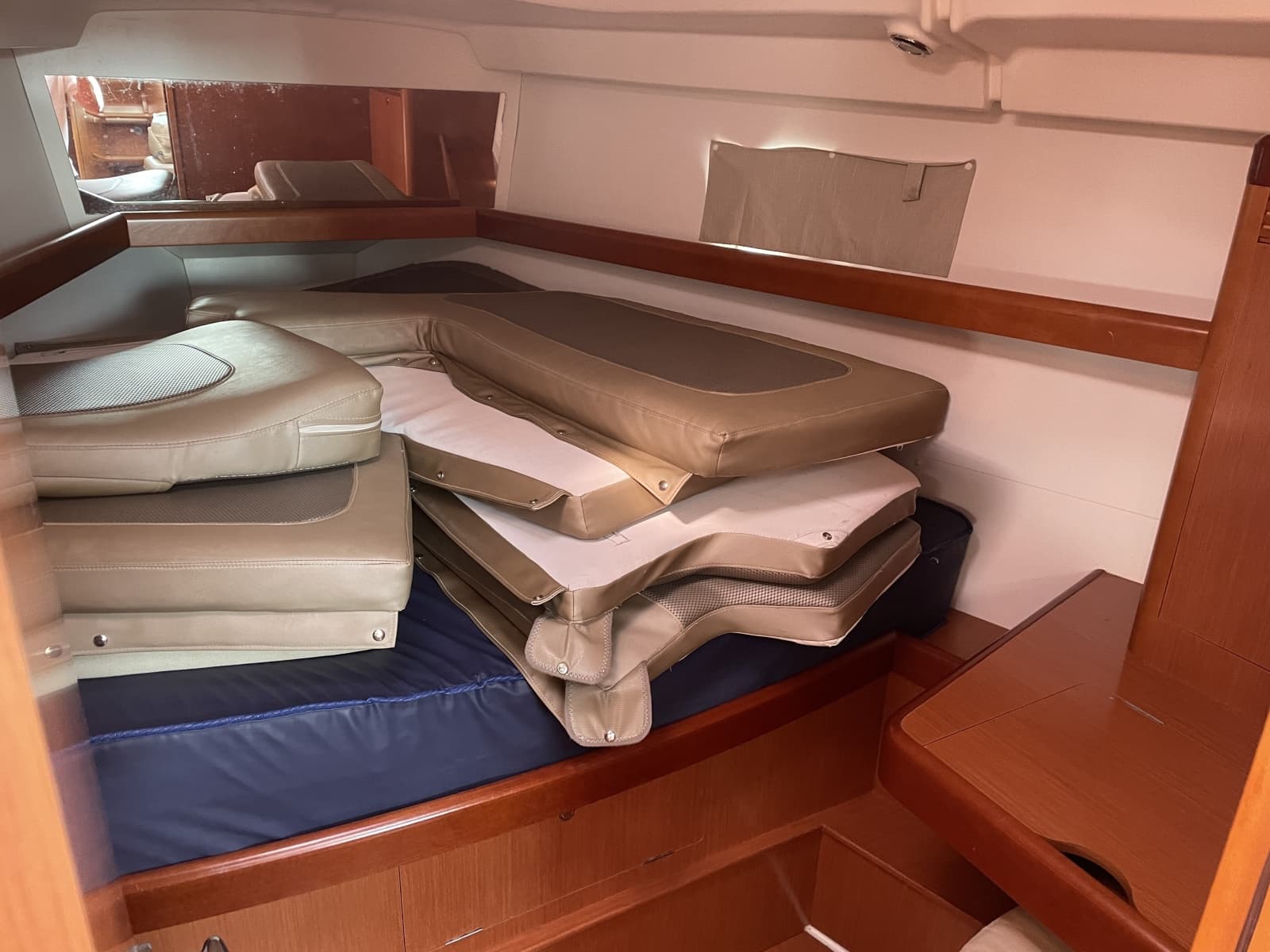 2010 Beneteau  - Photo 24