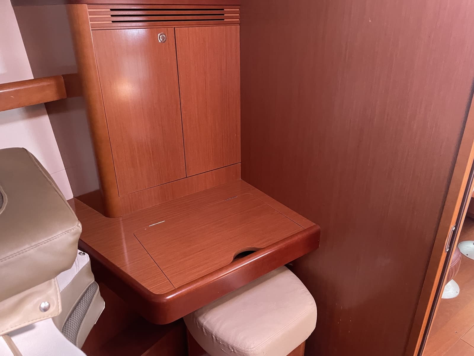 2010 Beneteau  - Photo 25