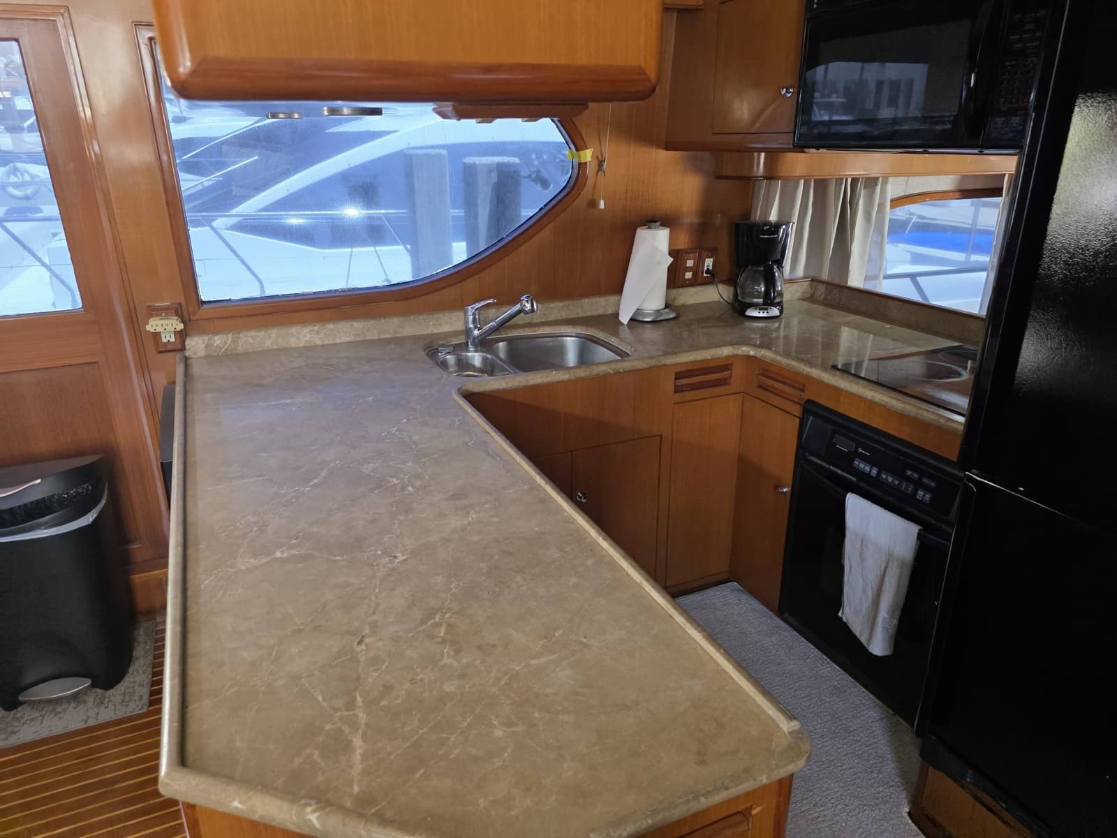 2000 Ocean Alexander 60 Trawler - Photo 29
