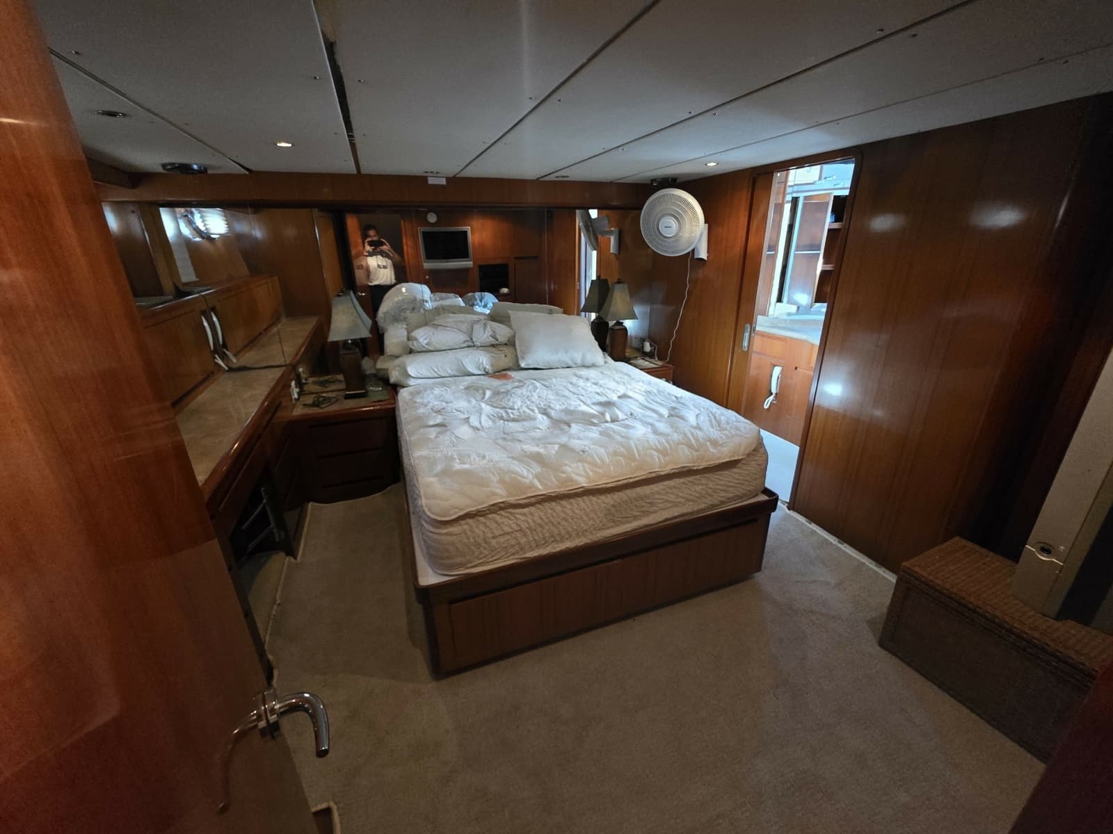 2000 Ocean Alexander 60 Trawler - Photo 12