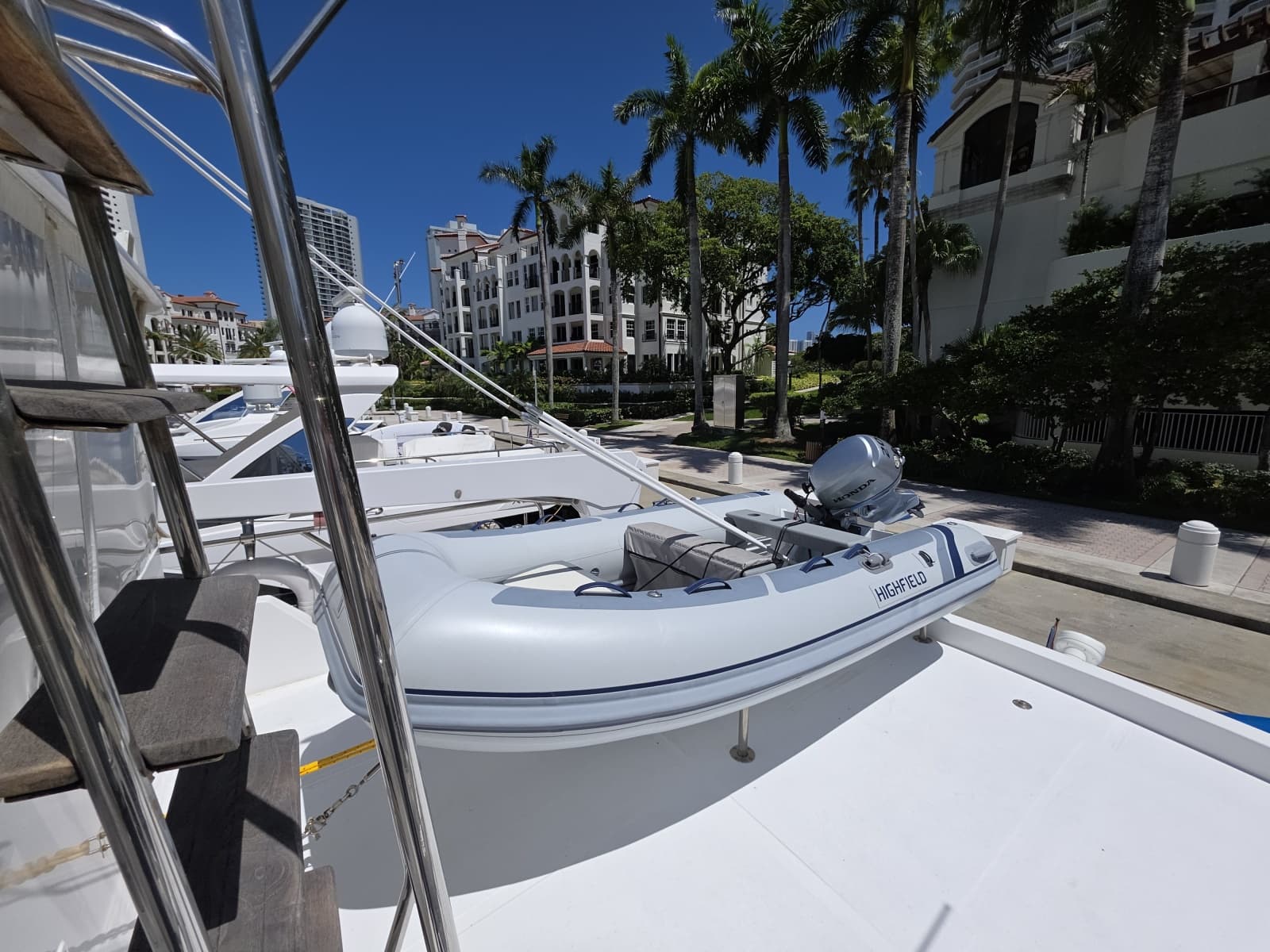 2000 Ocean Alexander 60 Trawler - Photo 43