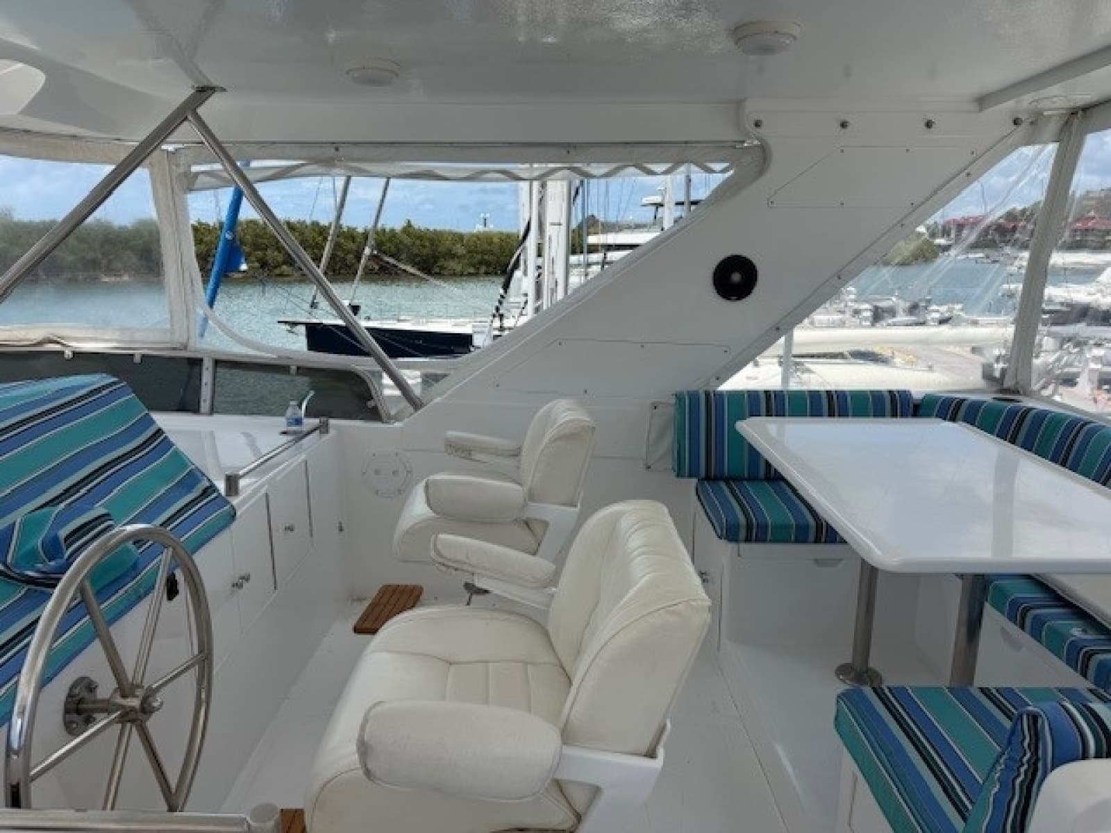 2000 Ocean Alexander 60 Trawler - Photo 6