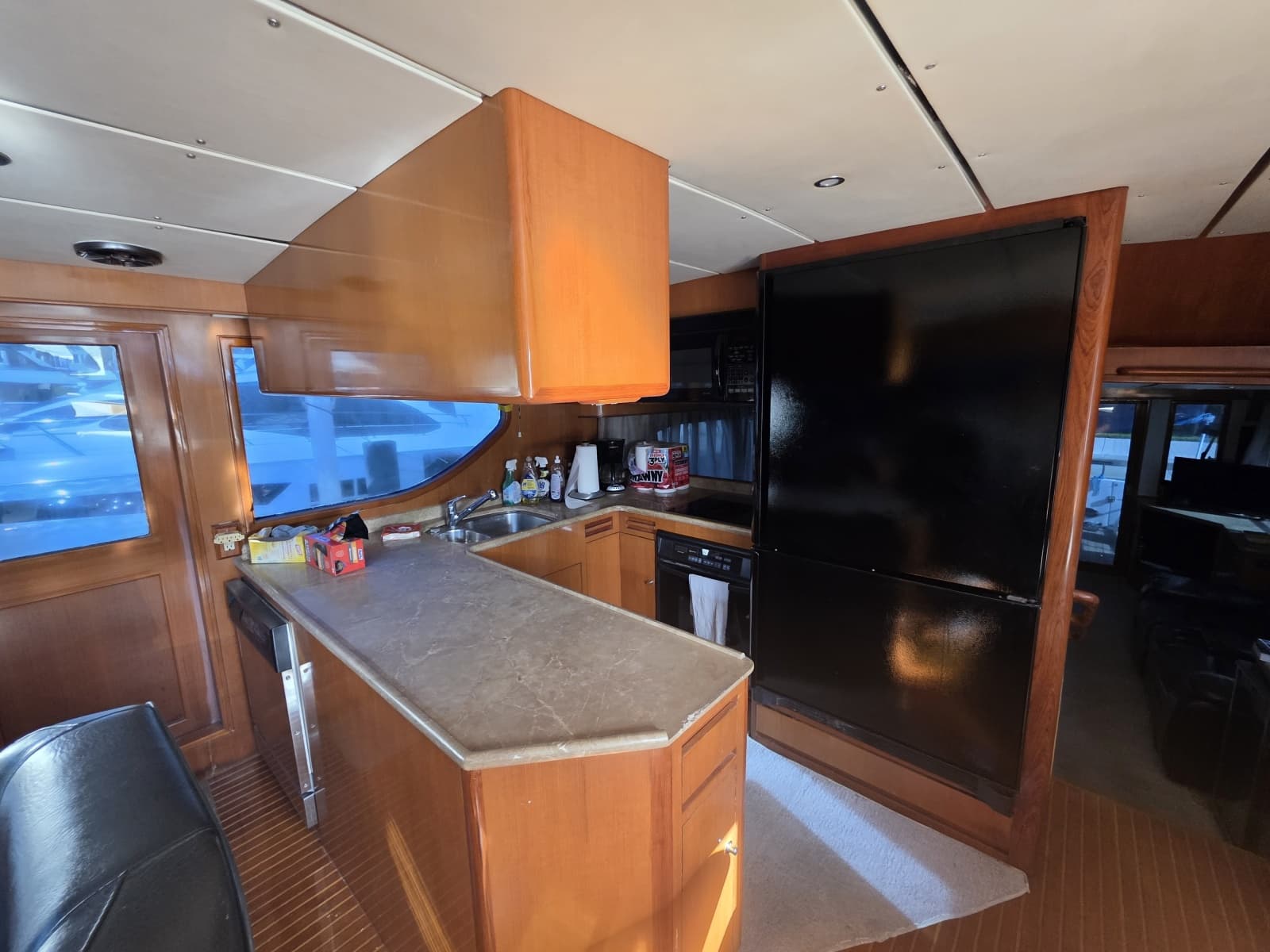 2000 Ocean Alexander 60 Trawler - Photo 9