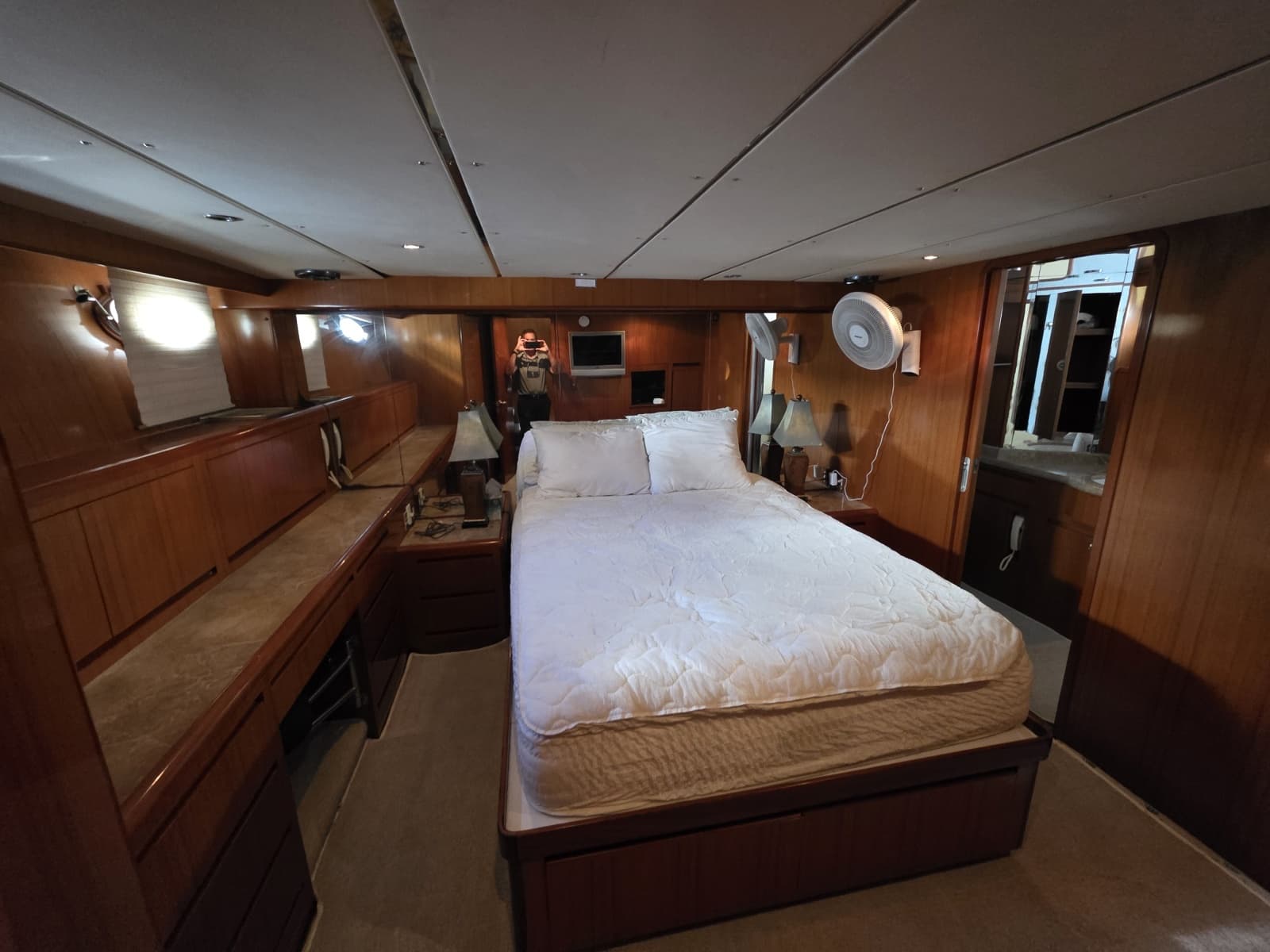 2000 Ocean Alexander 60 Trawler - Photo 32