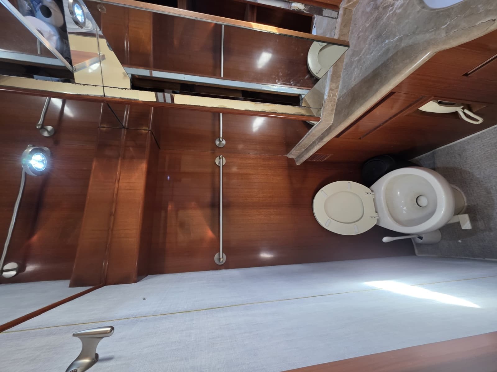 2000 Ocean Alexander 60 Trawler - Photo 13