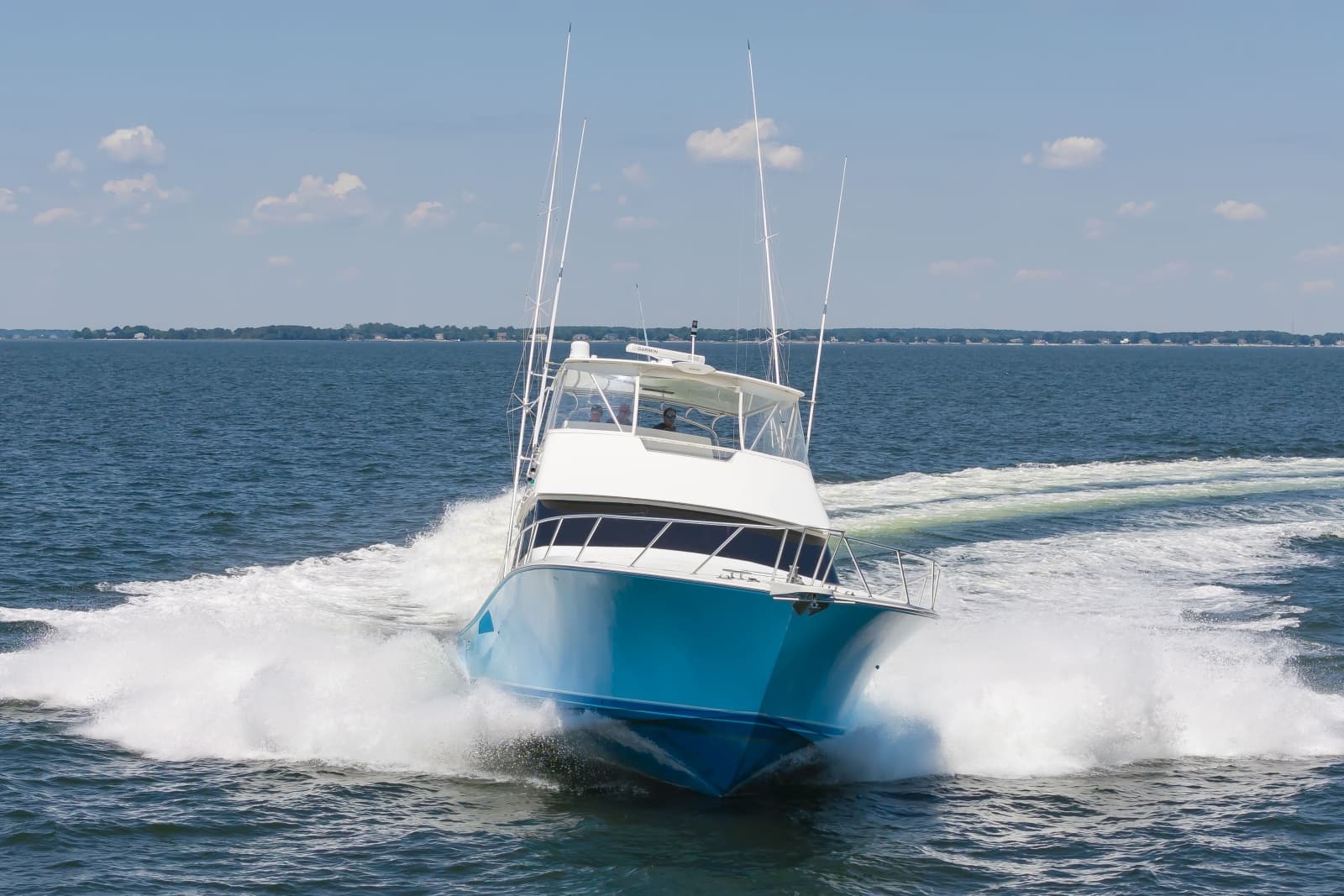 1999 Viking 55 Convertible Sportfish - Photo 2