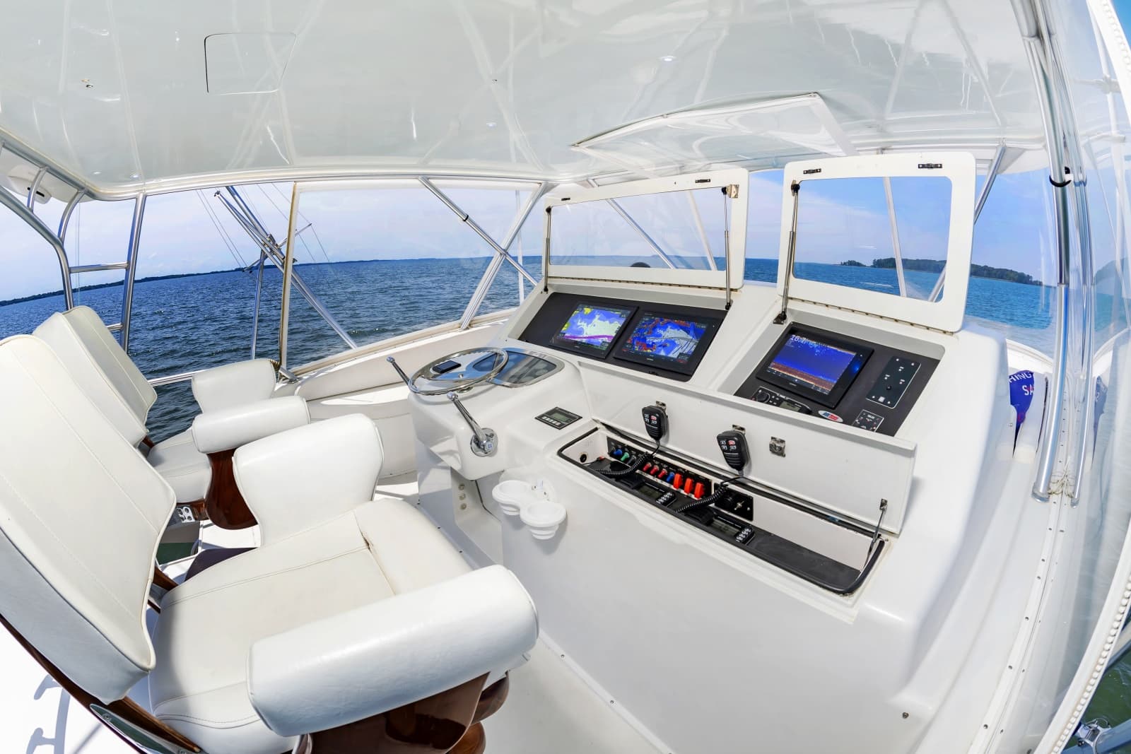 1999 Viking 55 Convertible Sportfish - Photo 11