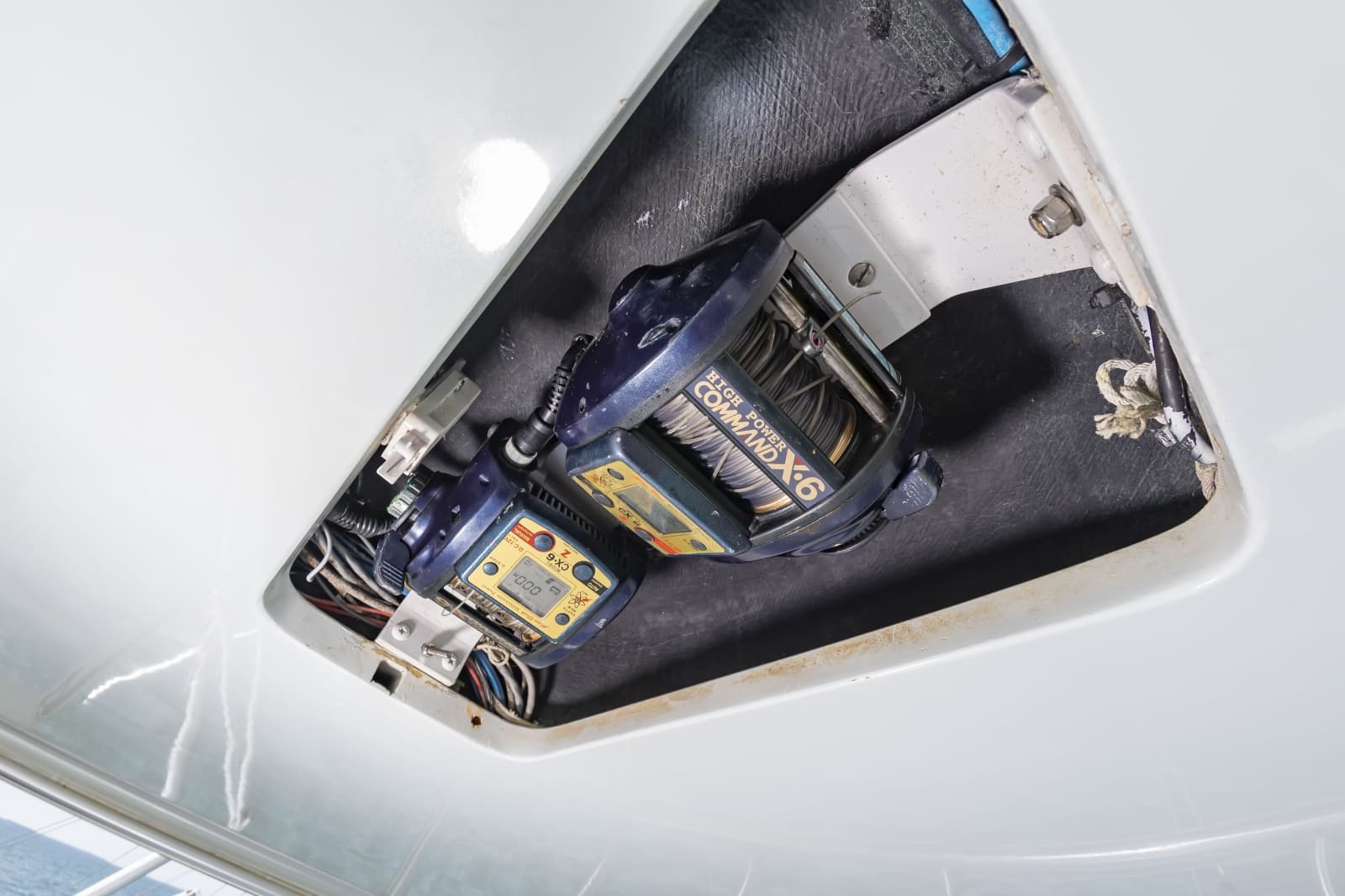 1999 Viking 55 Convertible Sportfish - Photo 15