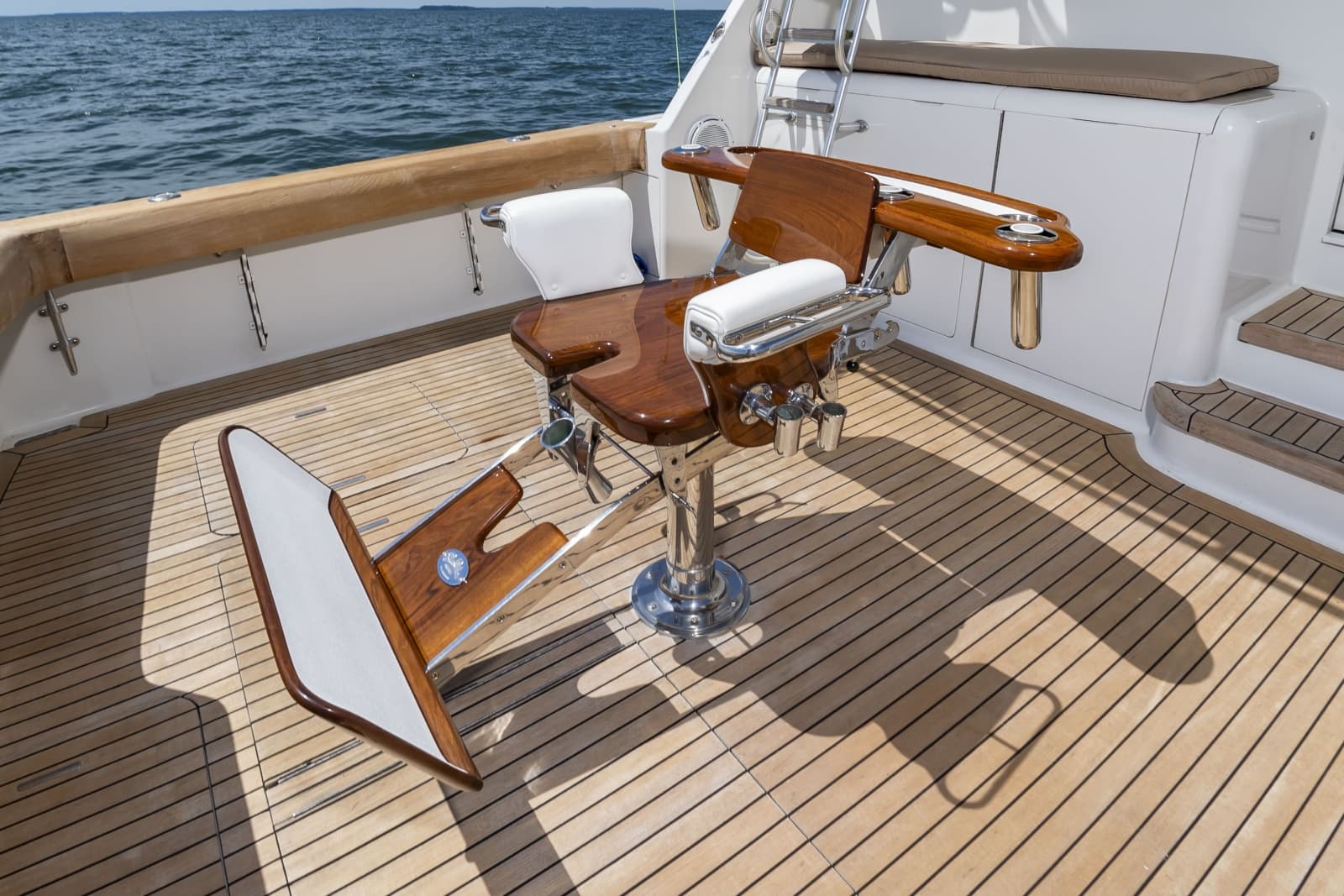 1999 Viking 55 Convertible Sportfish - Photo 22