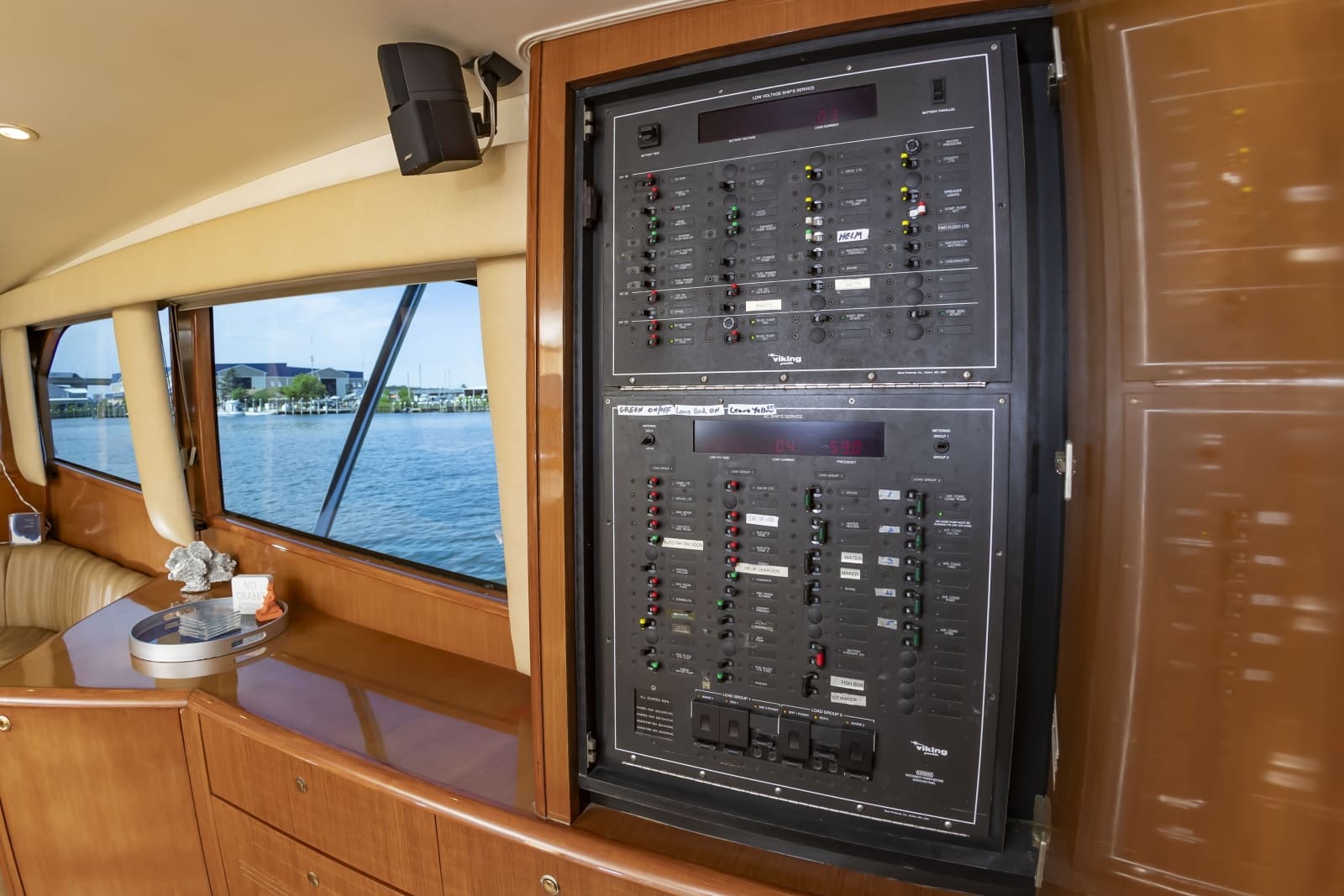 1999 Viking 55 Convertible Sportfish - Photo 30