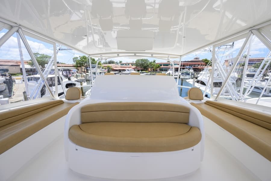 2014 Viking 70 Convertible - Photo 29
