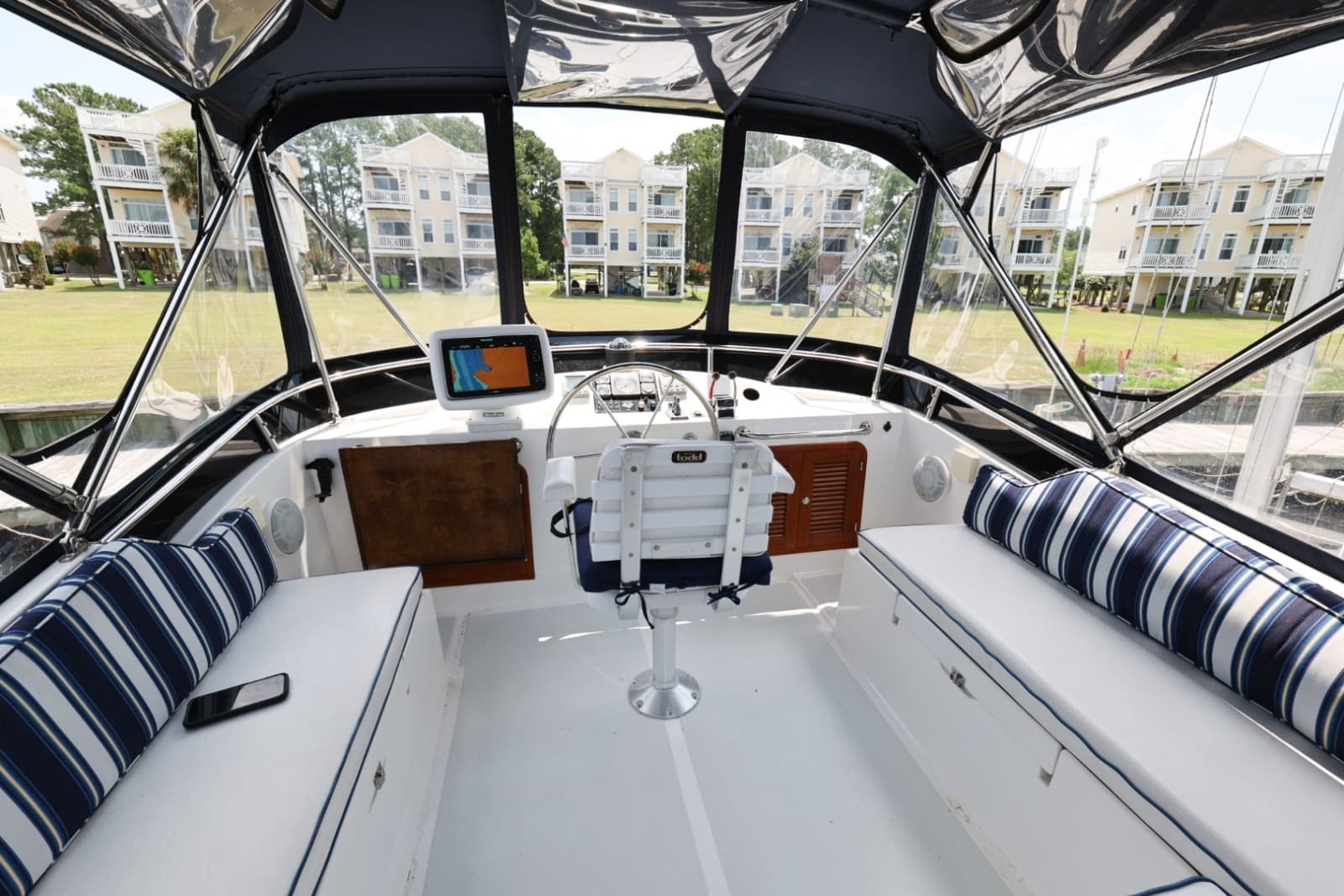 2006 Heritage East 36 Sundeck - Photo 9