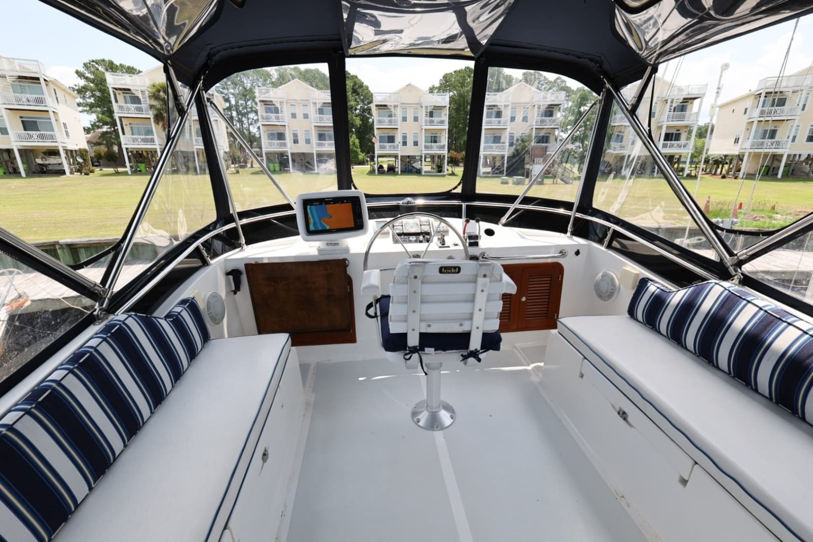 2006 Heritage East 36 Sundeck - Photo 10