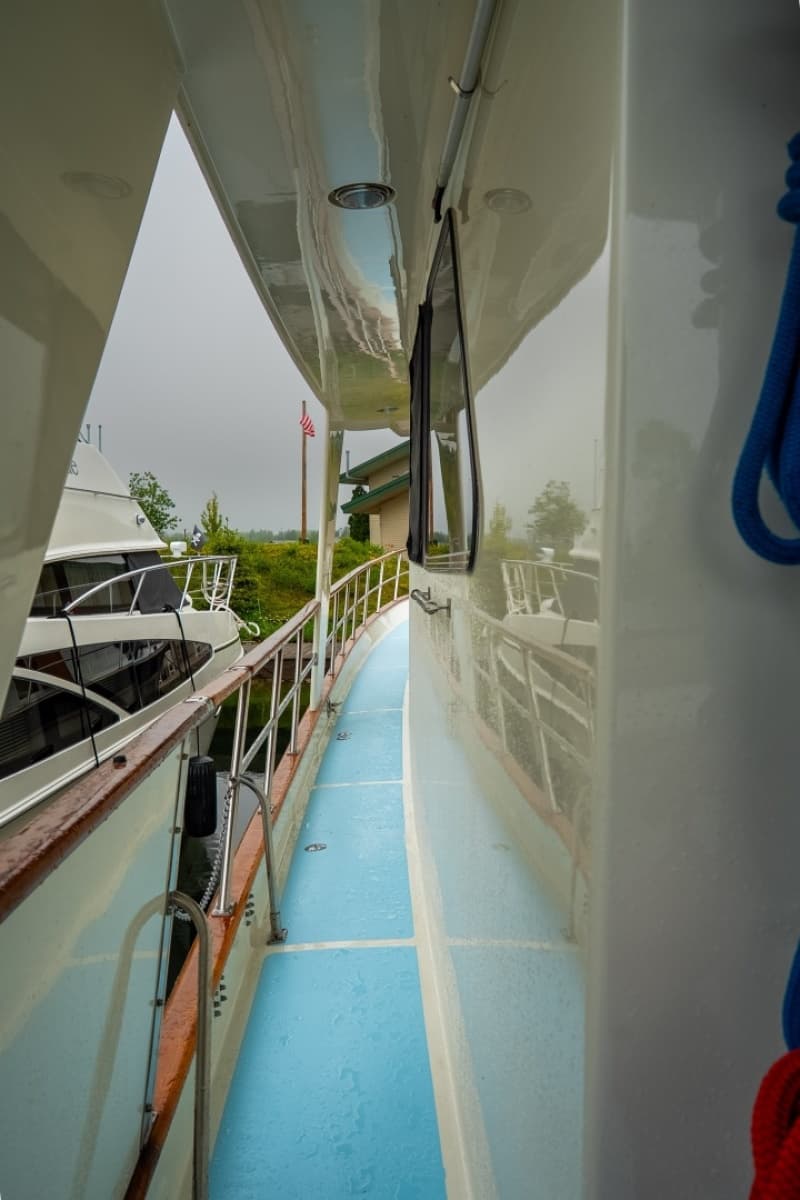 1988 DeFever 53 Performance Offshore Cruiser - Photo 19