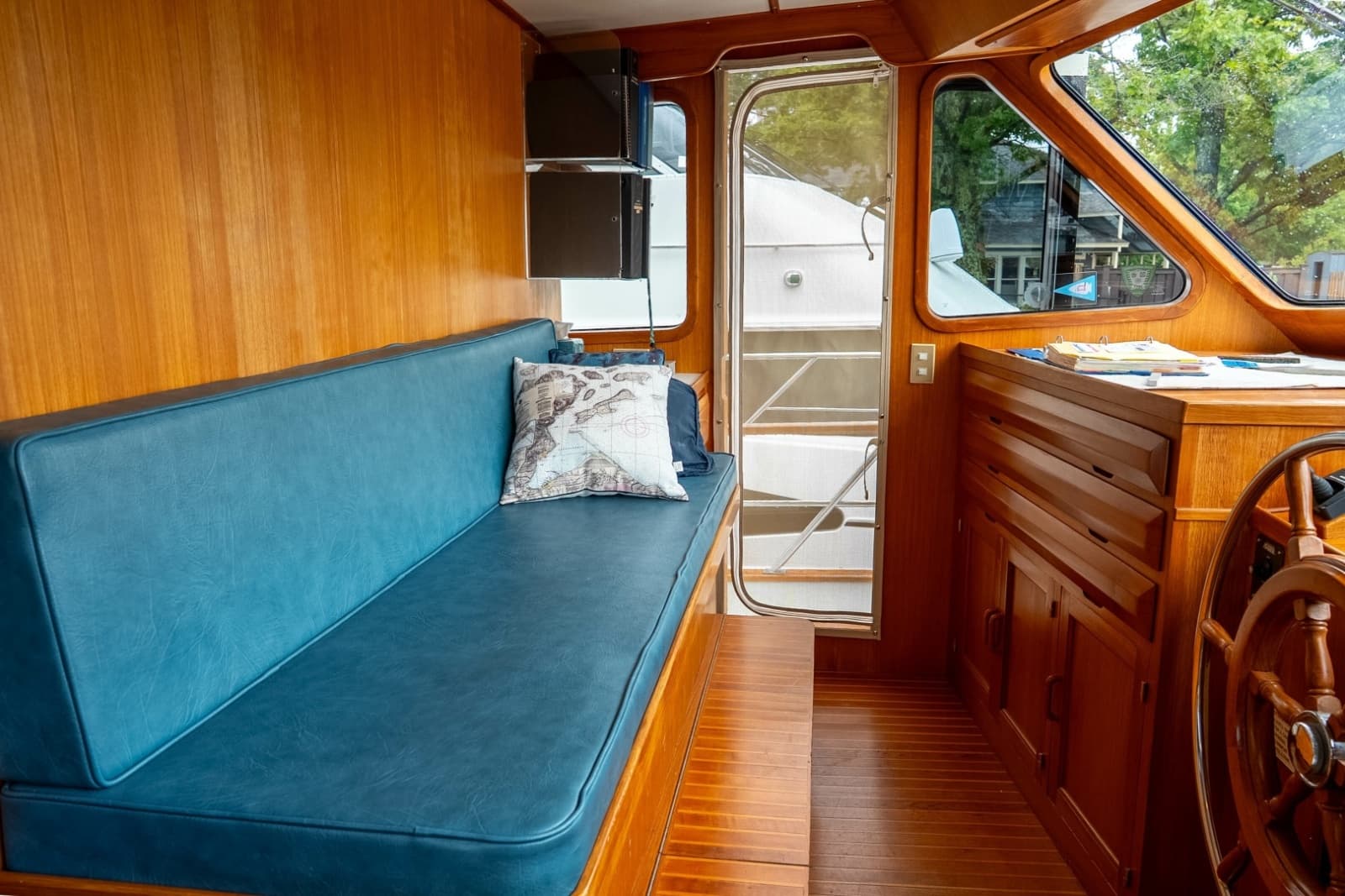1988 DeFever 53 Performance Offshore Cruiser - Photo 43