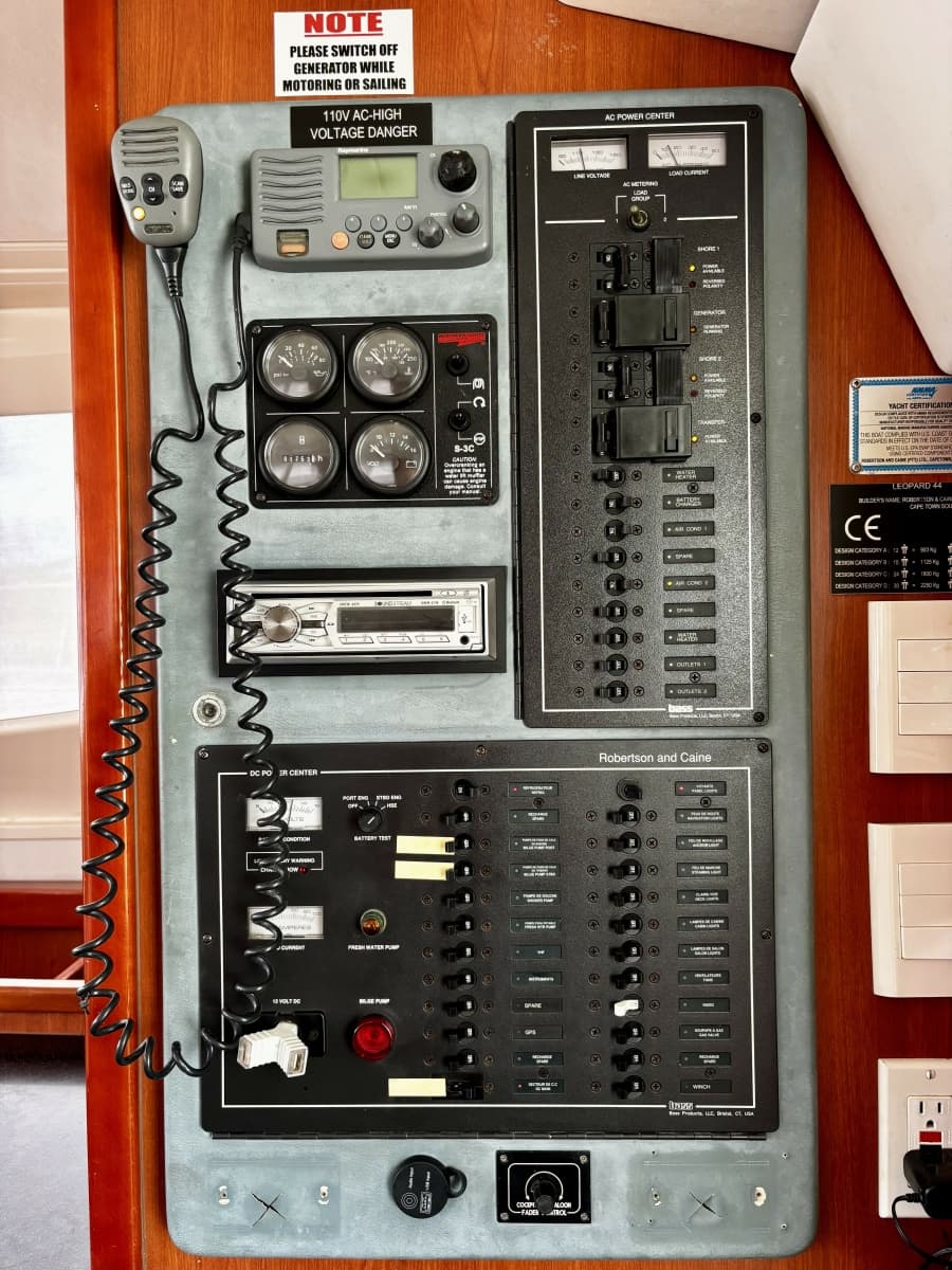 2012 Leopard 44 - Photo 18