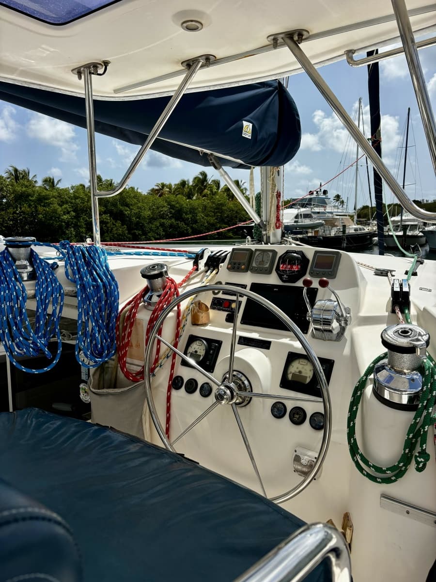 2012 Leopard 44 - Photo 6