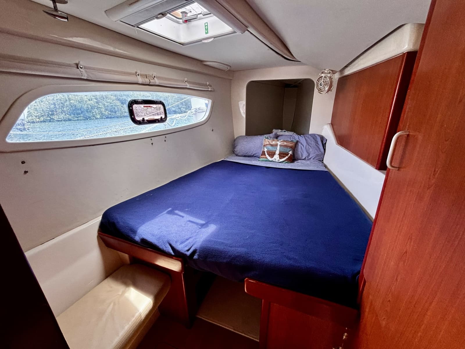 2012 Leopard 44 - Photo 15