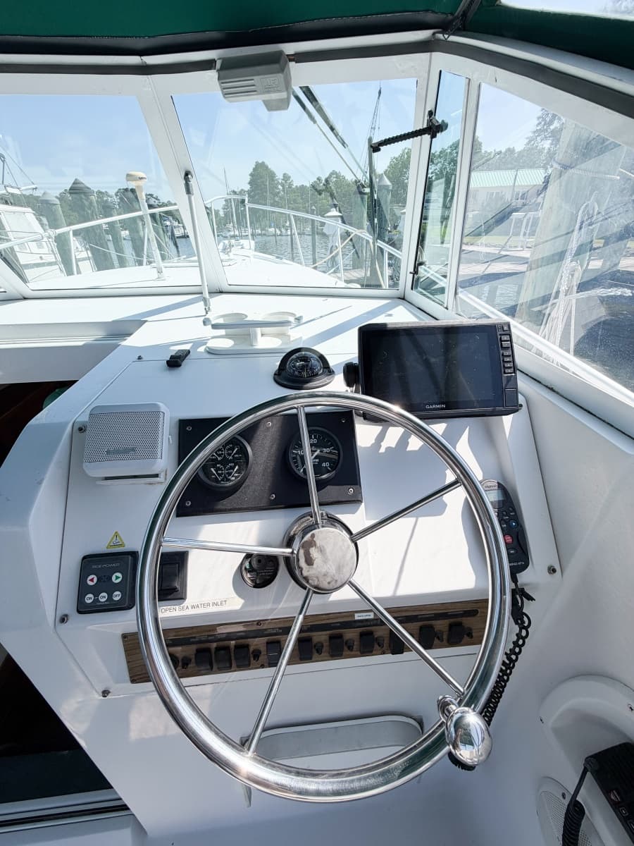 2000 Mainship Pilot 30 - Photo 13