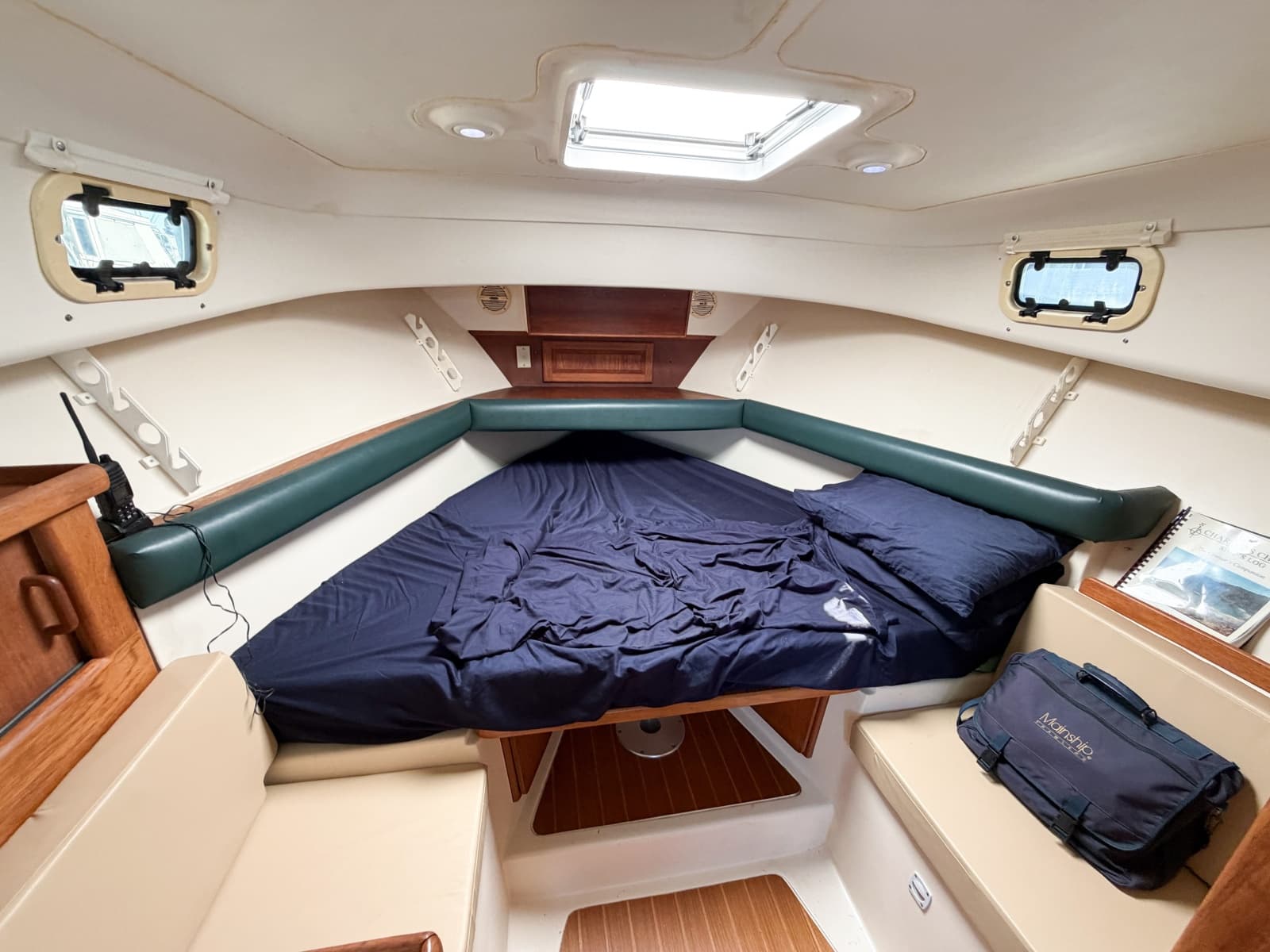 2000 Mainship Pilot 30 - Photo 19