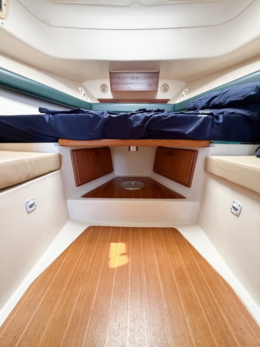2000 Mainship Pilot 30 - Photo 27