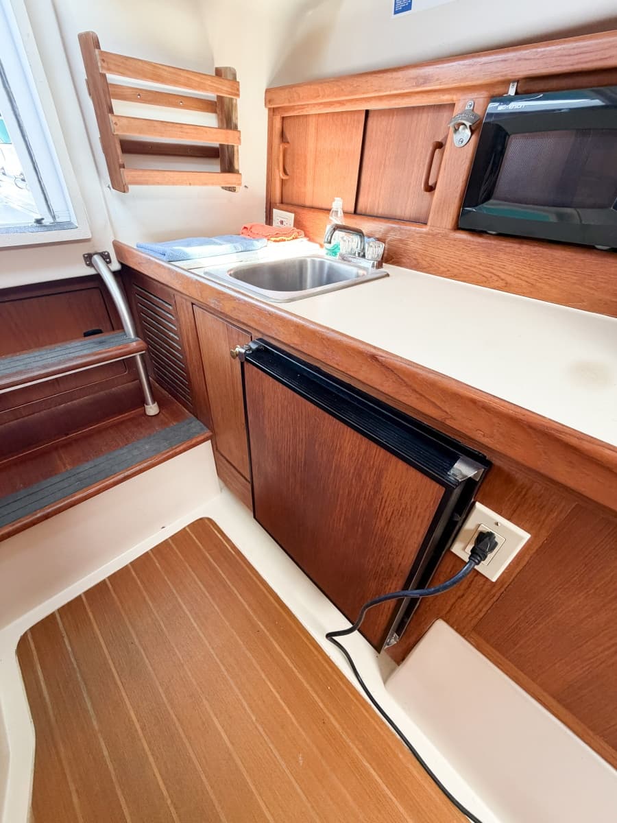 2000 Mainship Pilot 30 - Photo 28