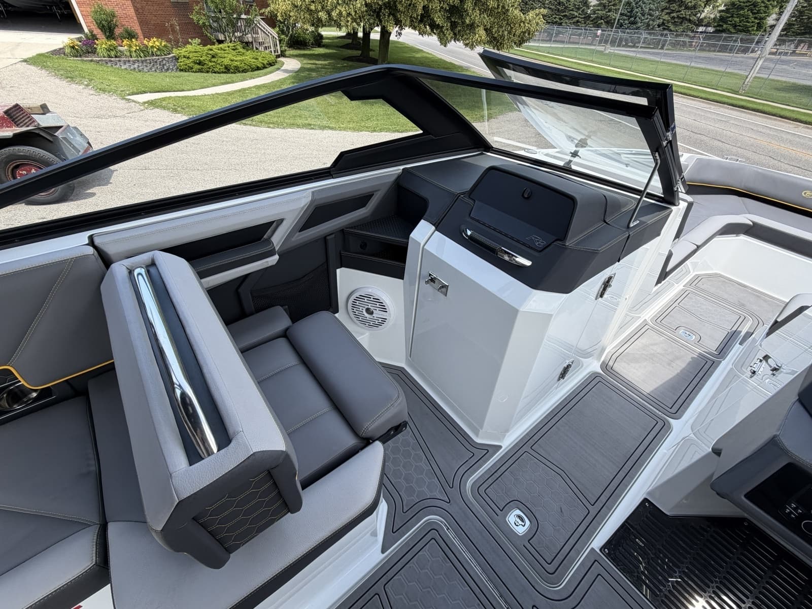 2021 Cobalt R8 Surf - Photo 7