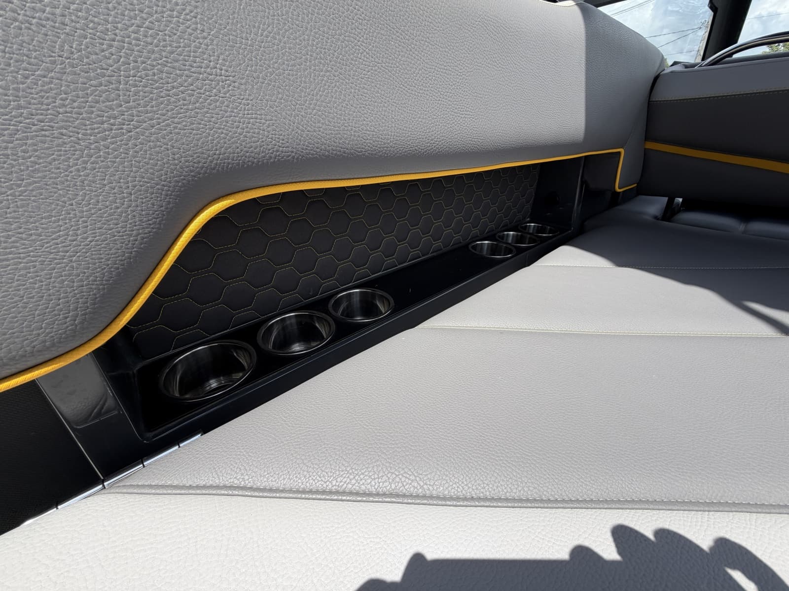 2021 Cobalt R8 Surf - Photo 33