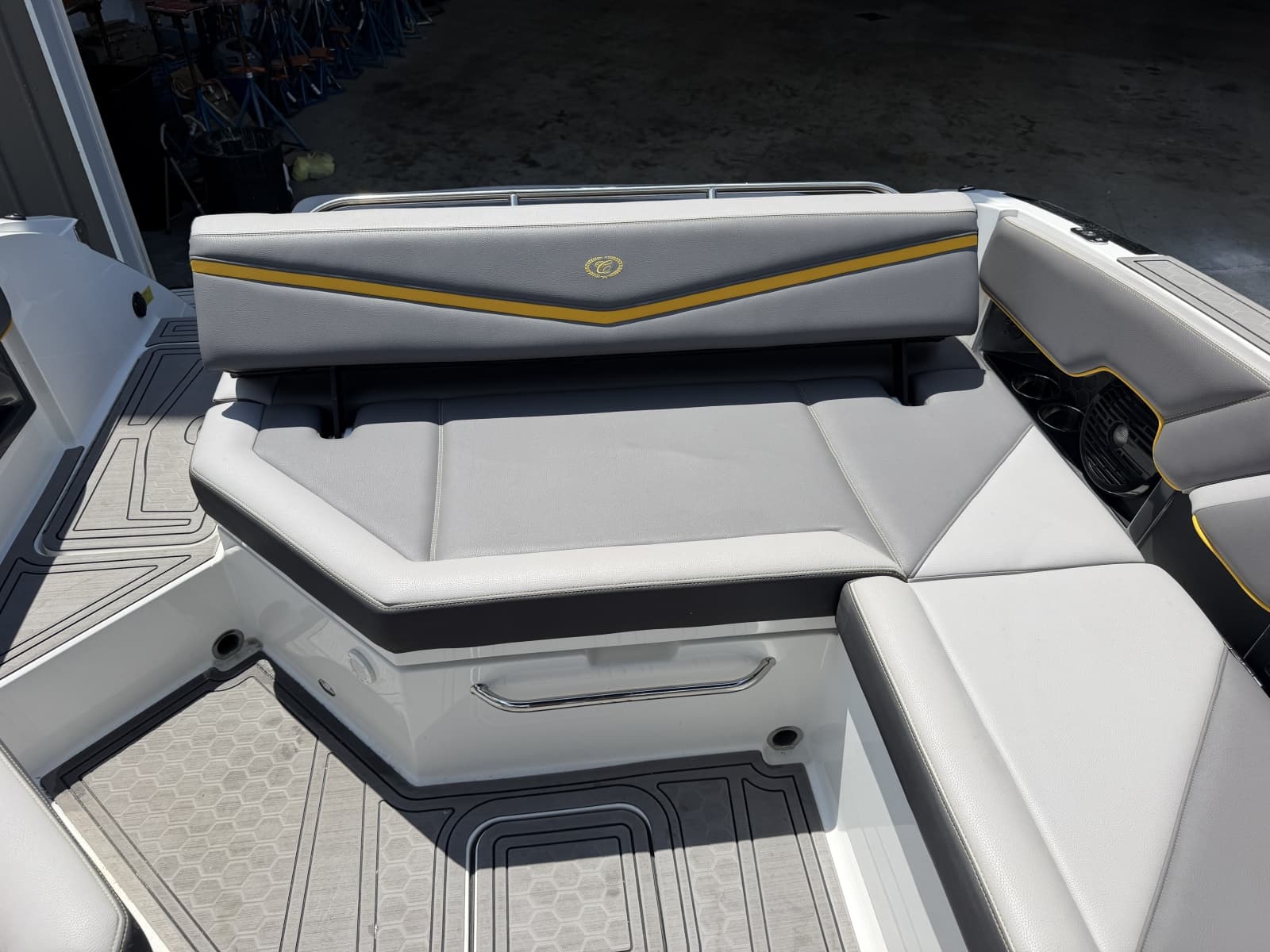 2021 Cobalt R8 Surf - Photo 24