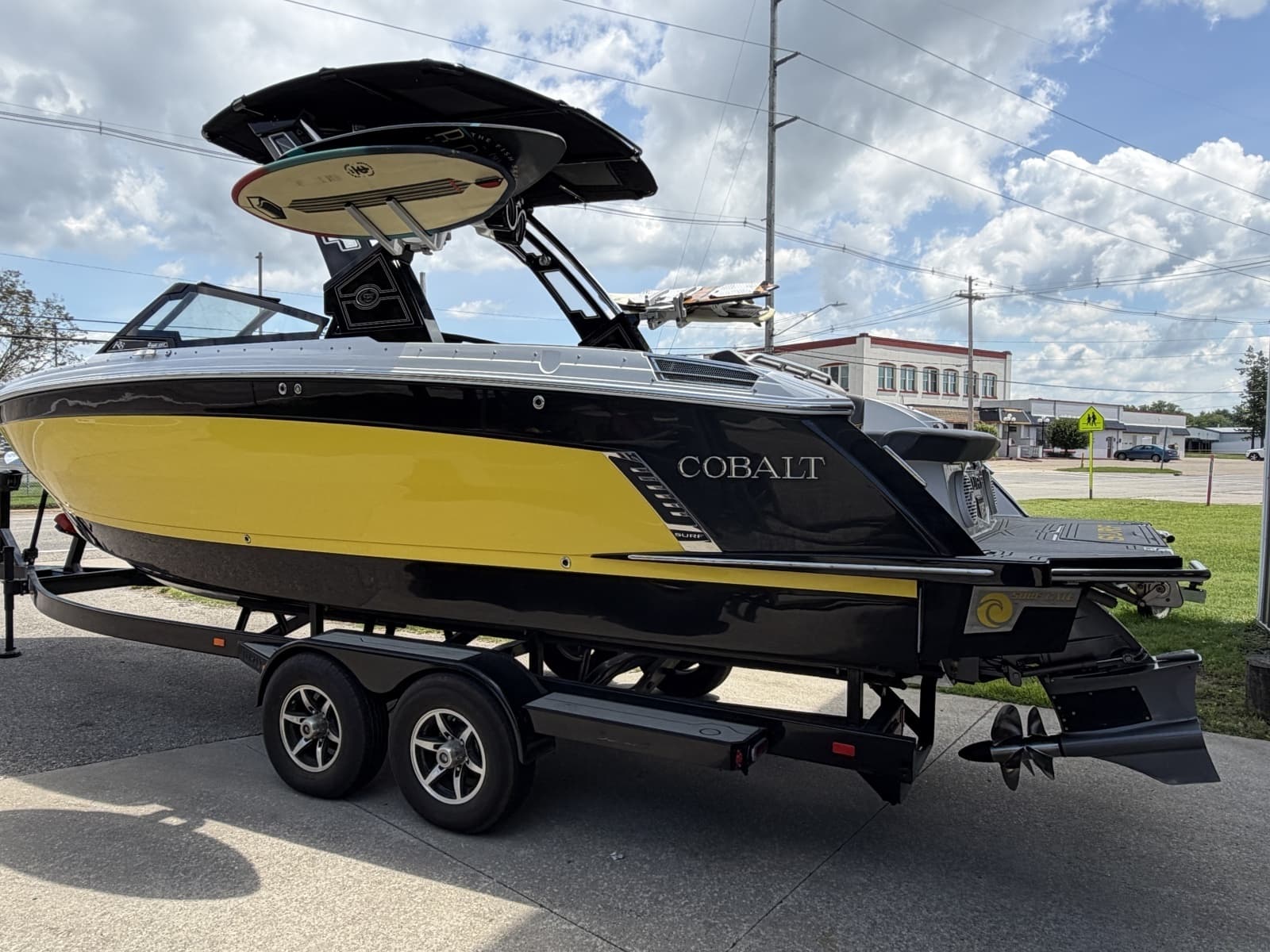 2021 Cobalt R8 Surf - Photo 2