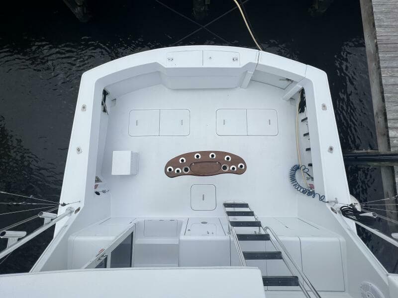 1999 Hatteras 60 Convertible - Photo 22