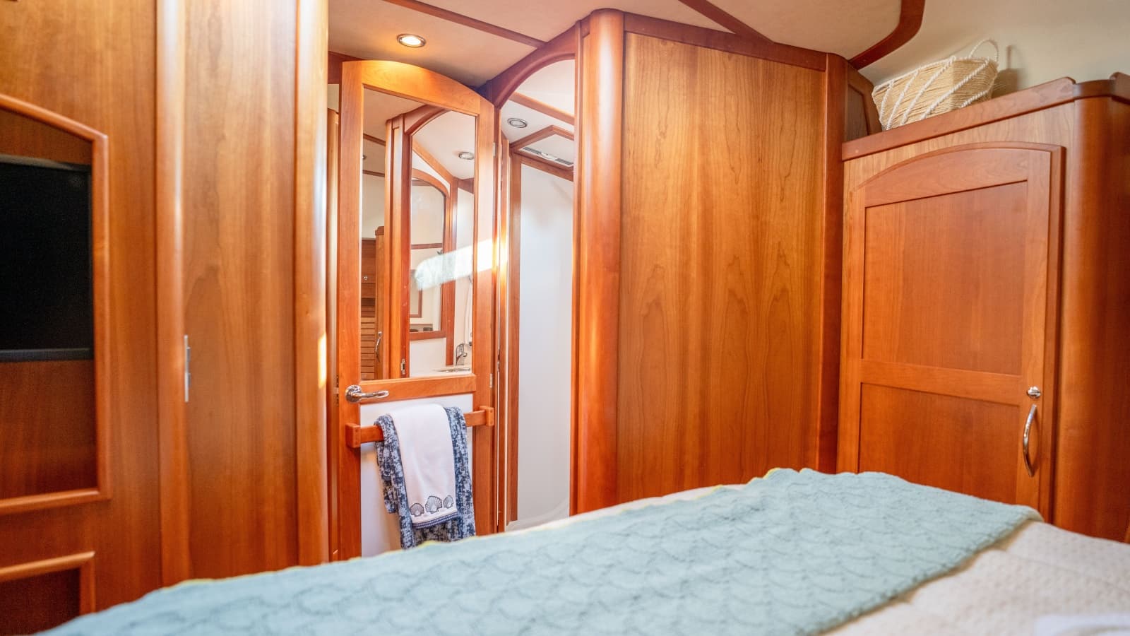 2016 Sabre 48 - Photo 51