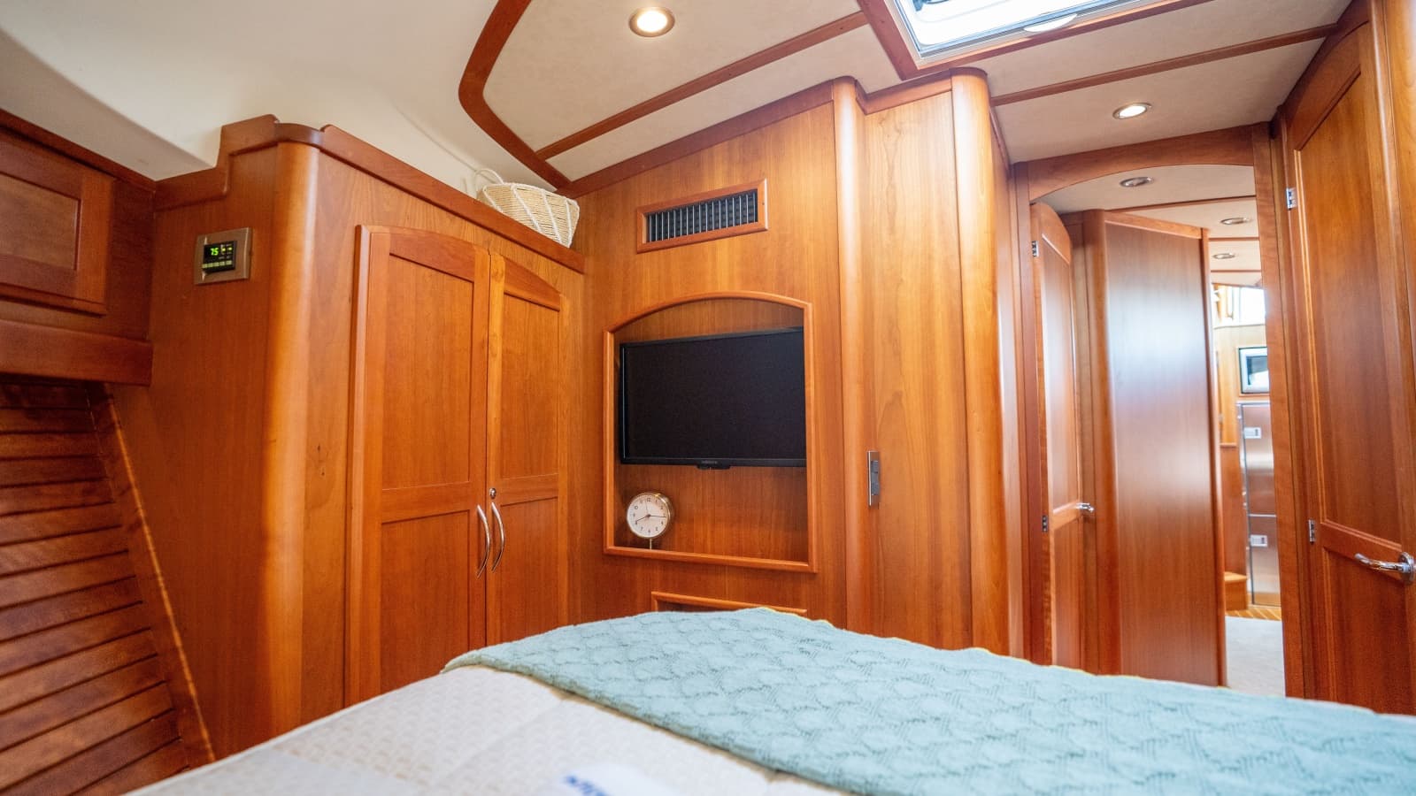 2016 Sabre 48 - Photo 52