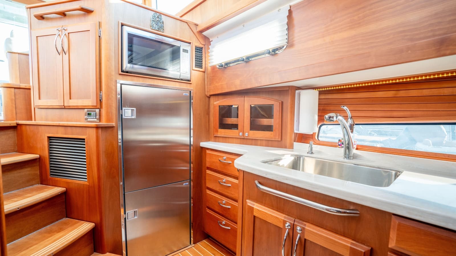 2016 Sabre 48 - Photo 40