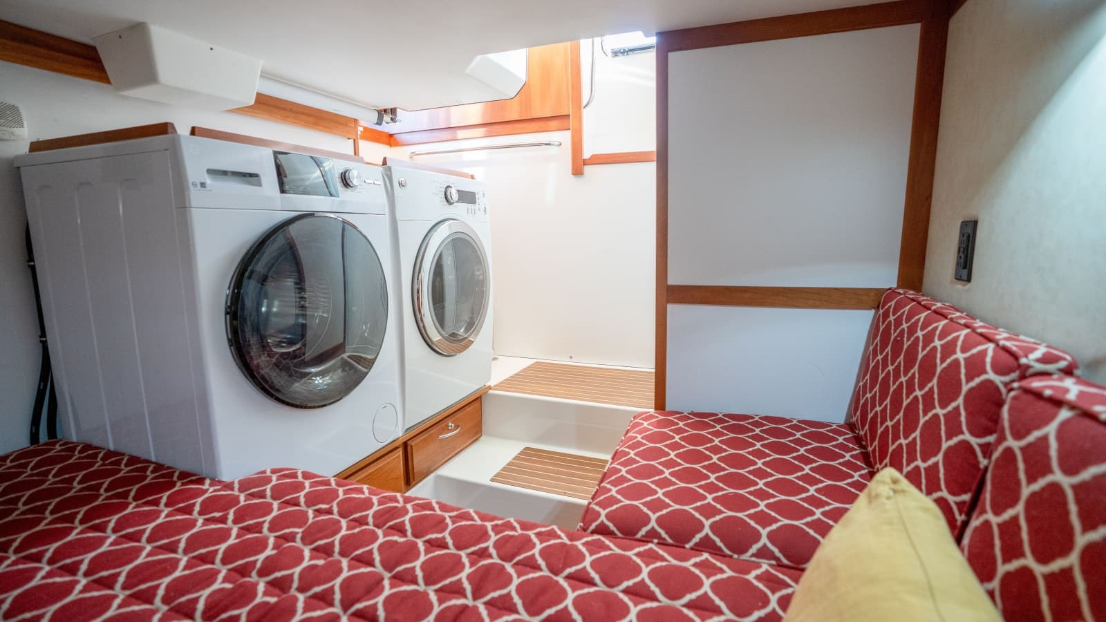 2016 Sabre 48 - Photo 42