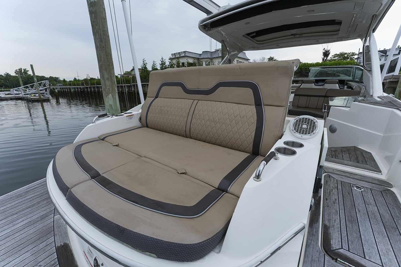 2018 Sea Ray SLX 350 - Photo 6