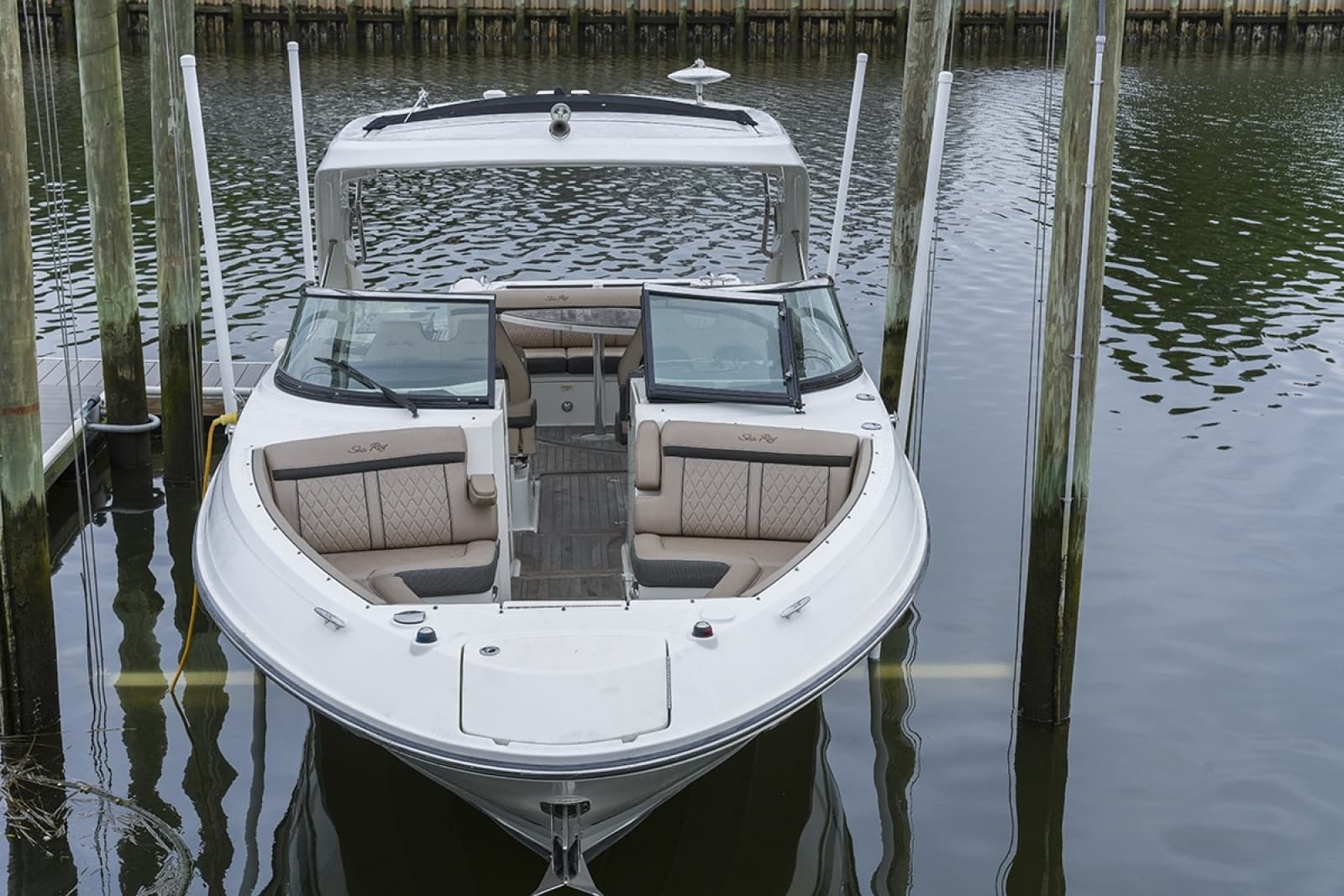 2018 Sea Ray SLX 350 - Photo 4