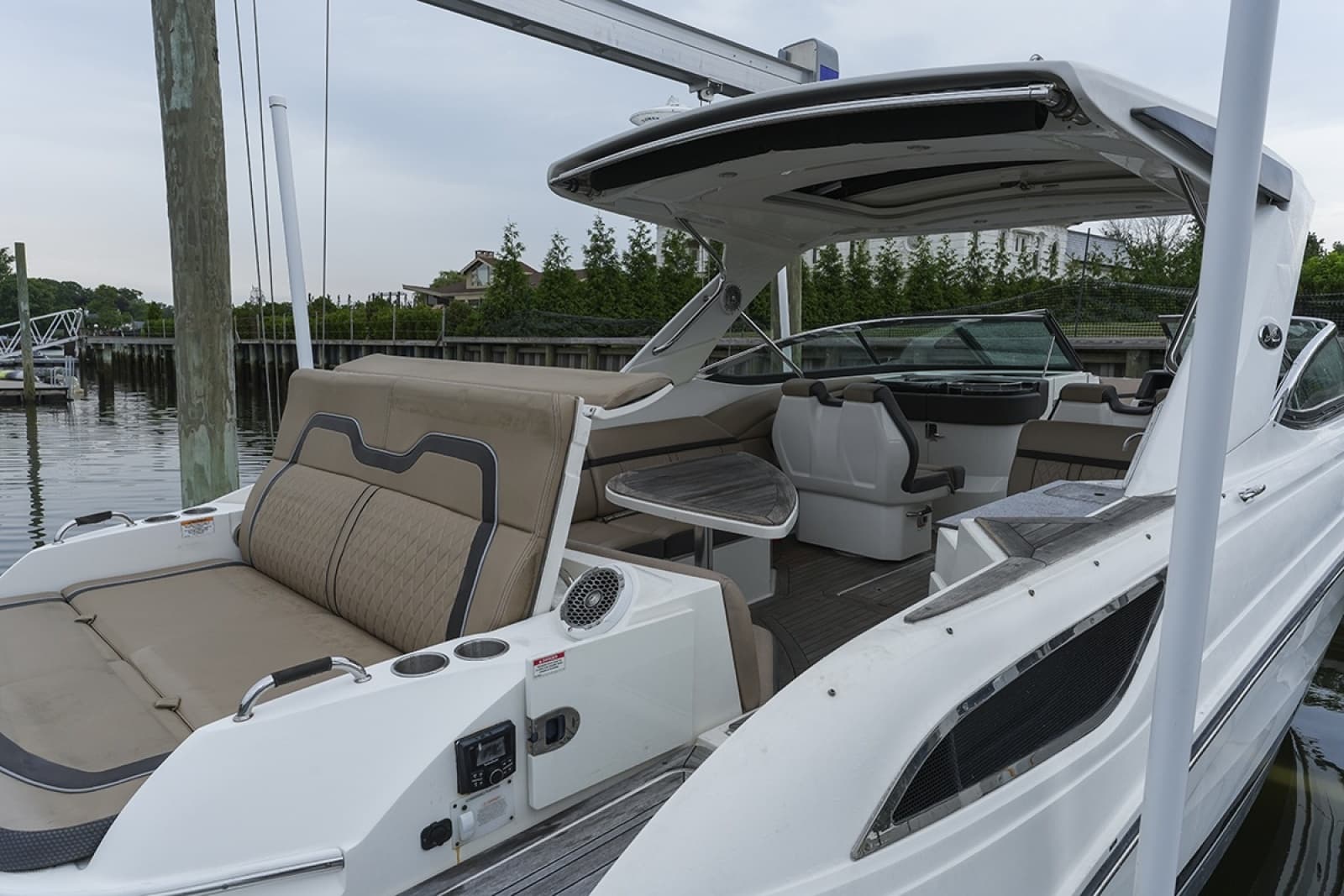 2018 Sea Ray SLX 350 - Photo 7