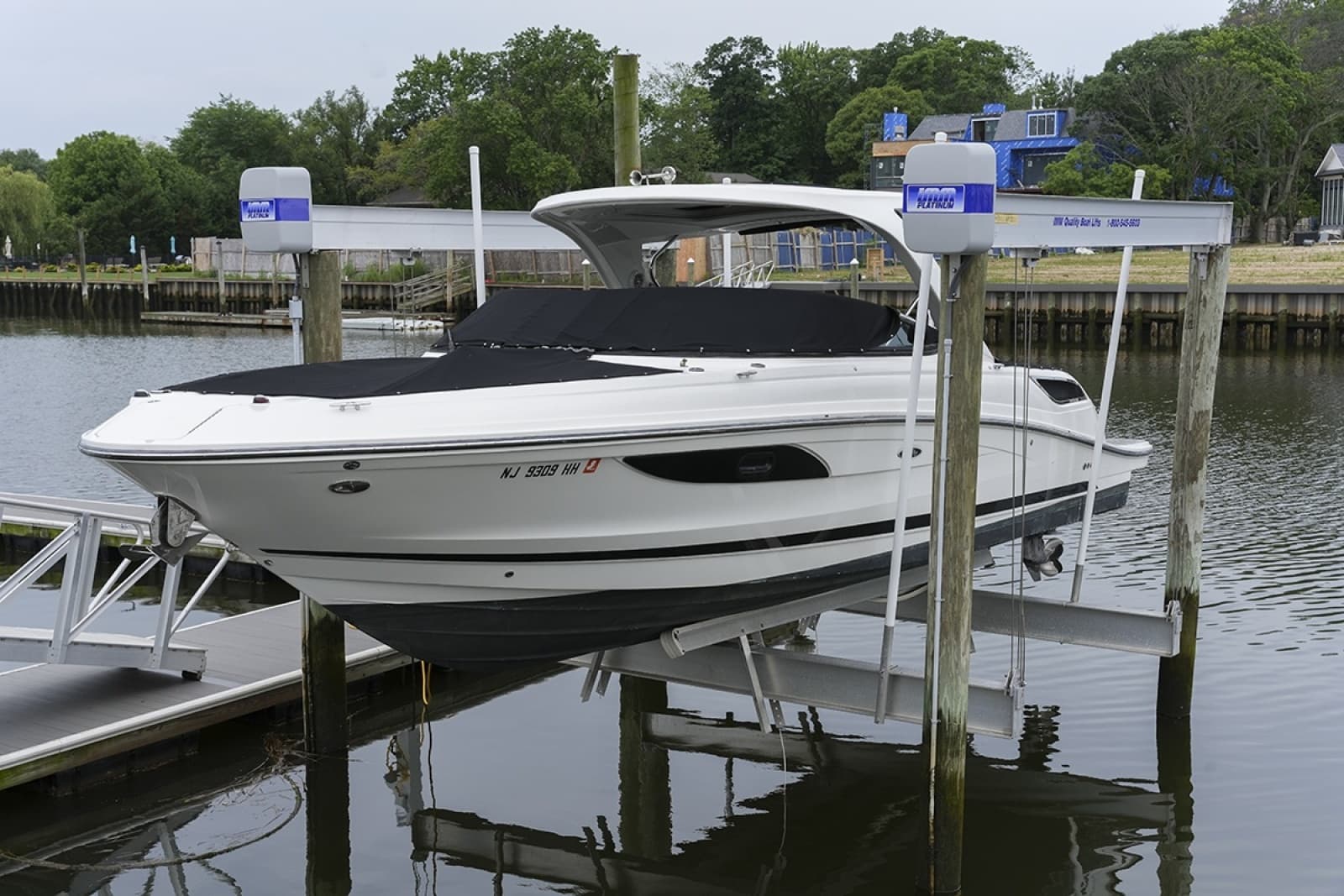 2018 Sea Ray SLX 350 - Photo 31