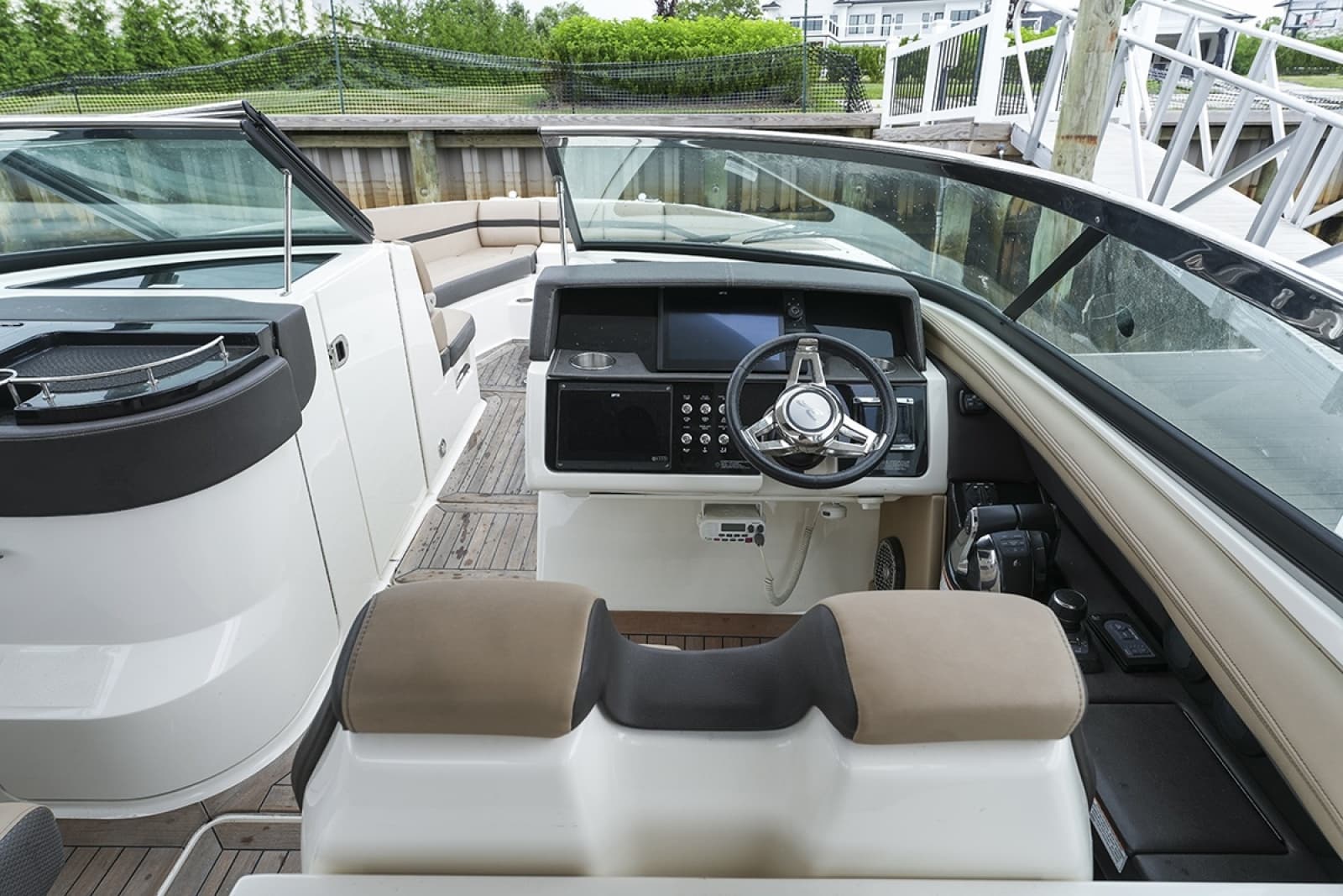 2018 Sea Ray SLX 350 - Photo 14