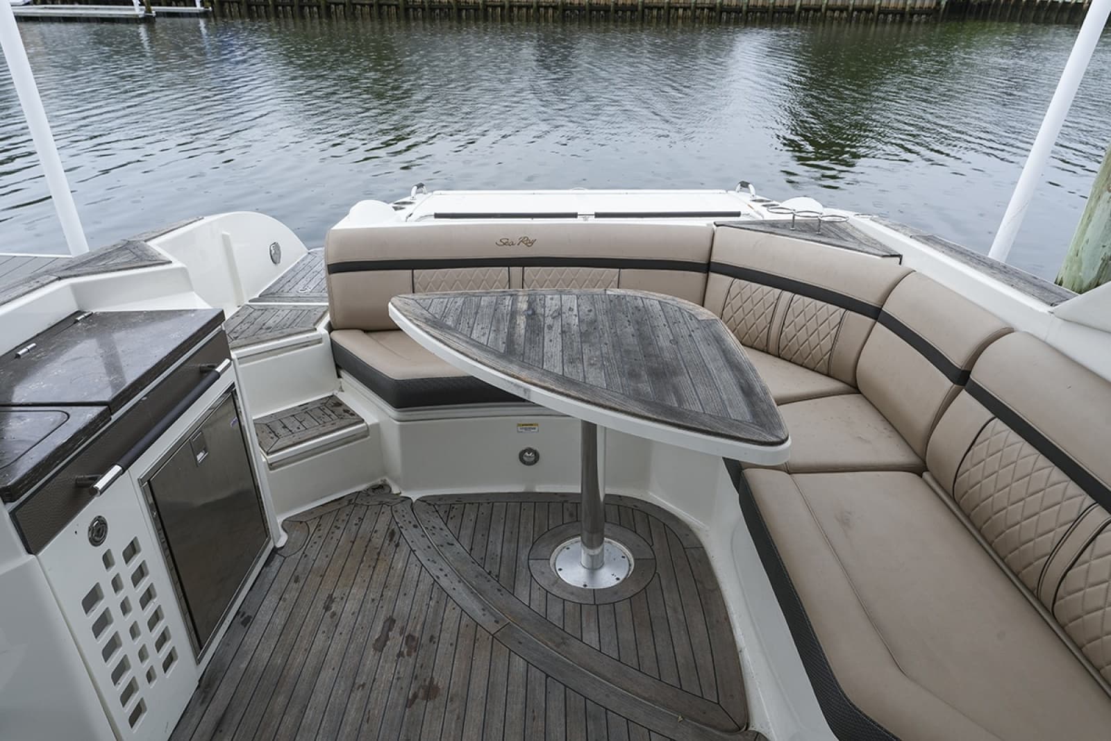2018 Sea Ray SLX 350 - Photo 16