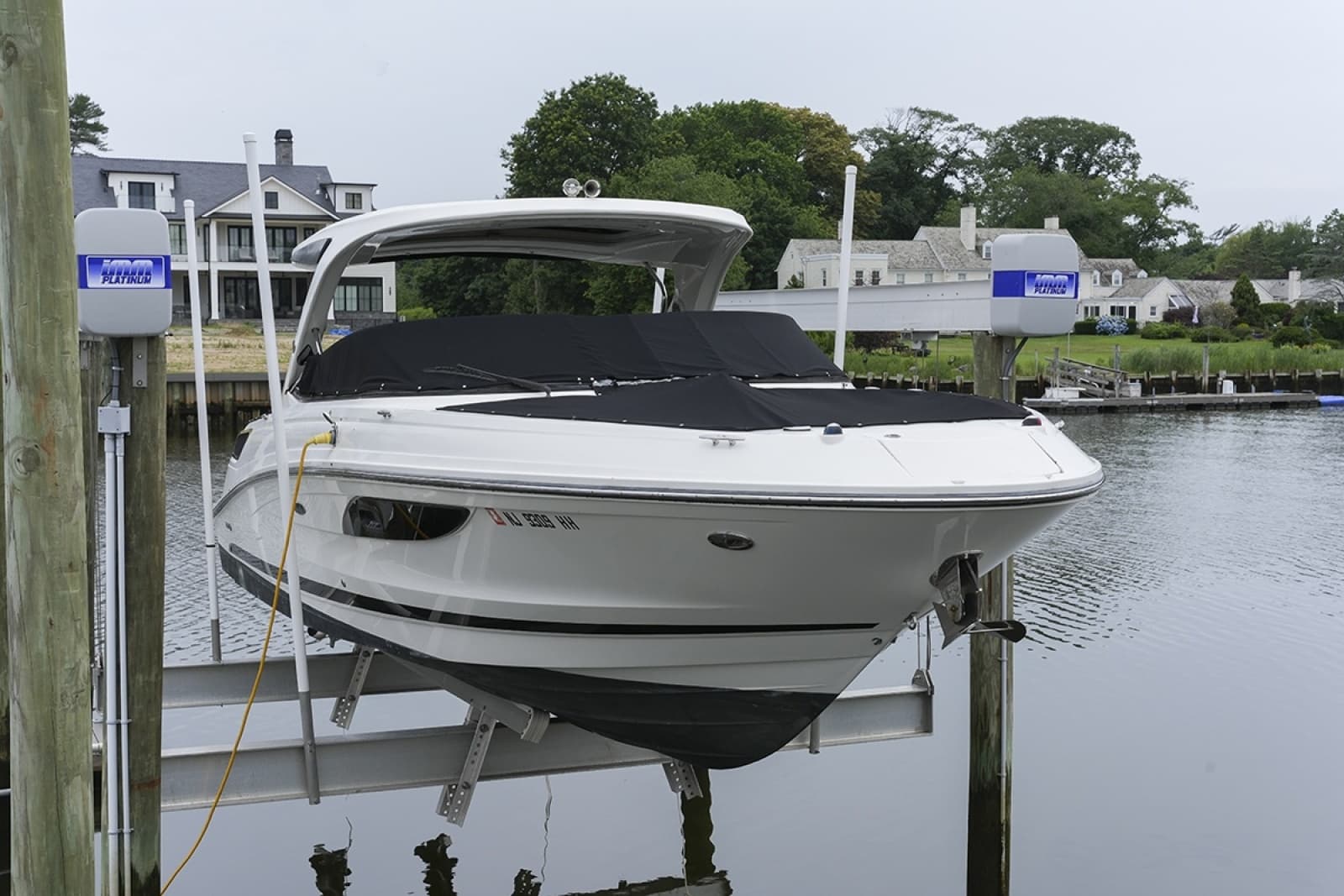 2018 Sea Ray SLX 350 - Photo 29