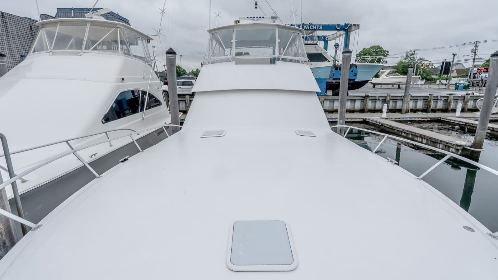 2000 Viking 50 Convertible - Photo 25